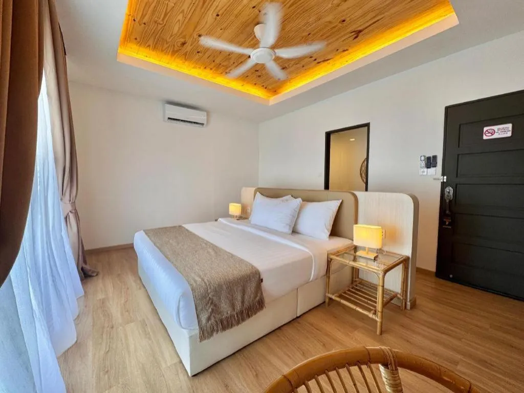 Bed in Sand Bay Resort Semporna