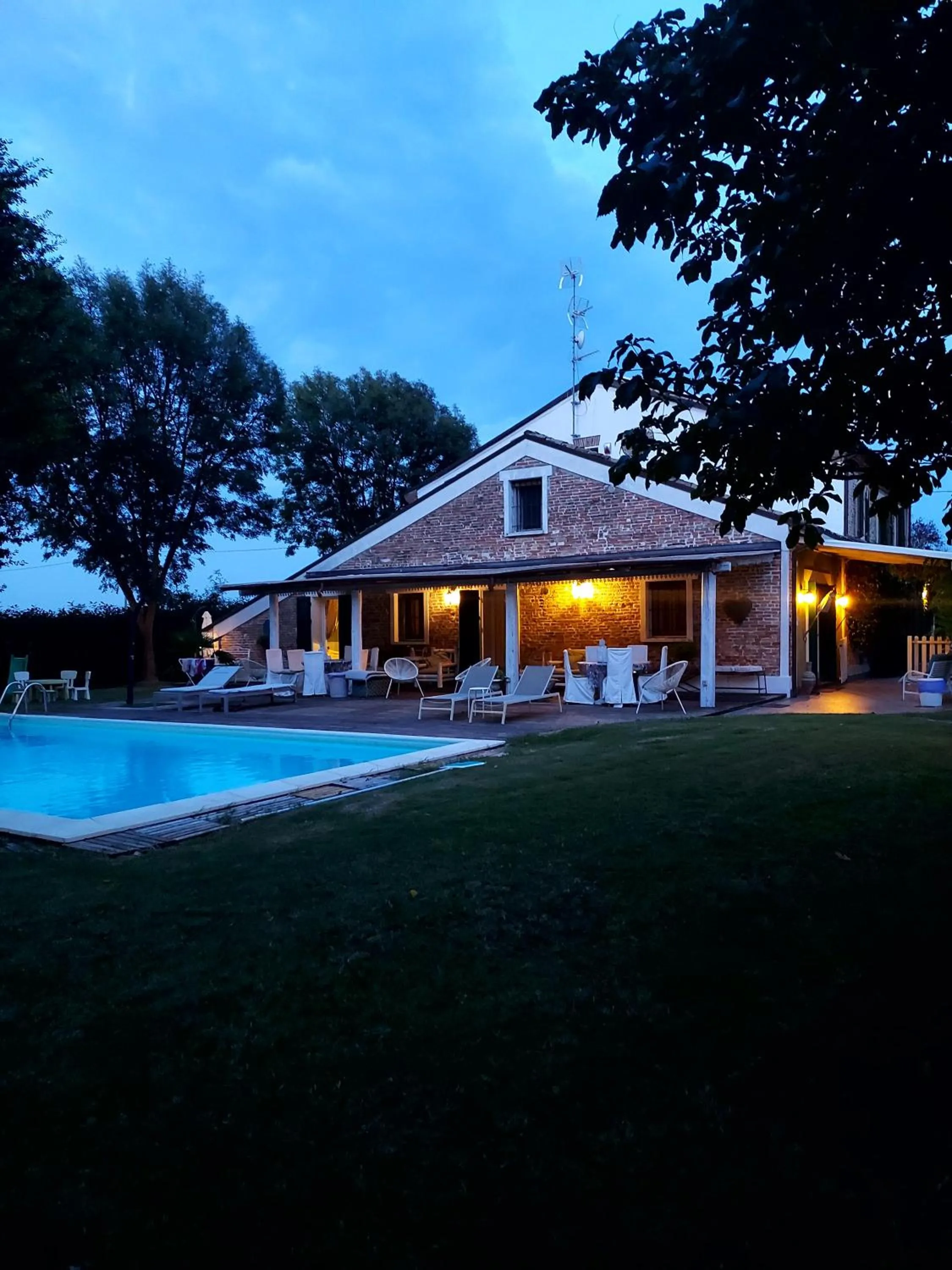 Property building in B&B Abracadabra