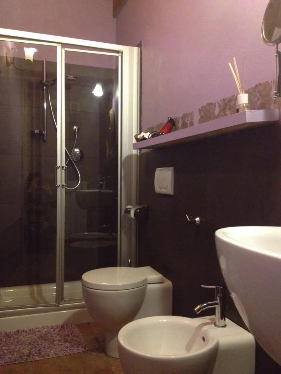 Shower in B&B Abracadabra