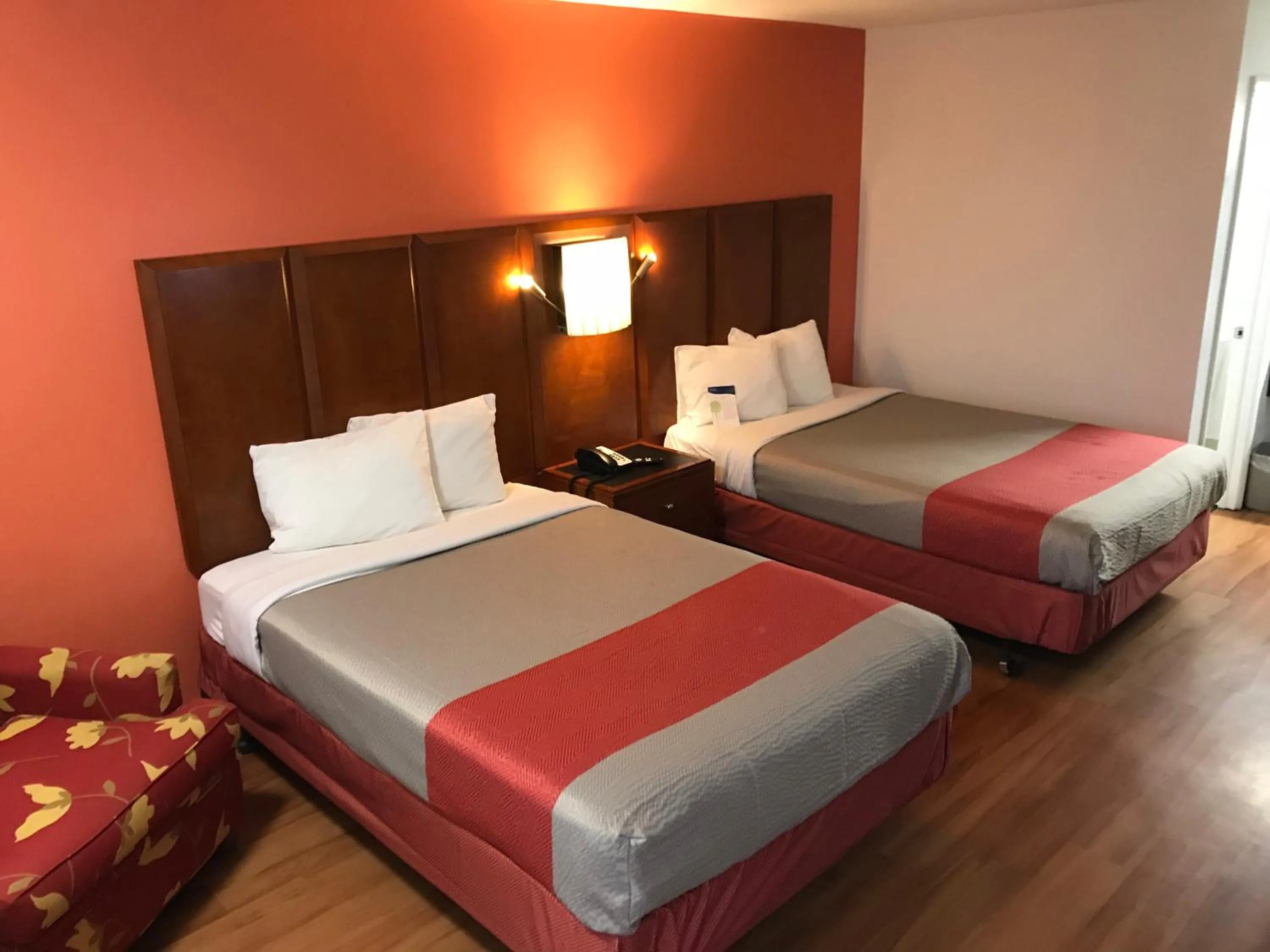 Bedroom, Bed in Motel 6-Van Buren, AR I- 40