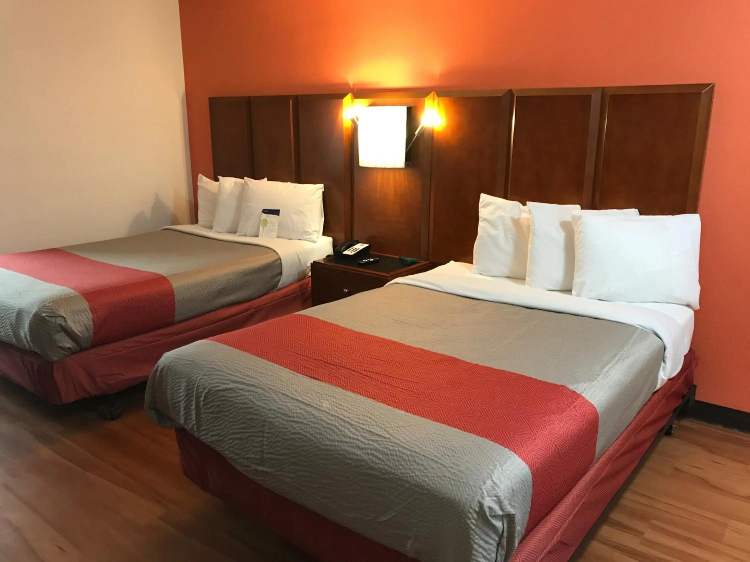 Bedroom, Bed in Motel 6-Van Buren, AR I- 40