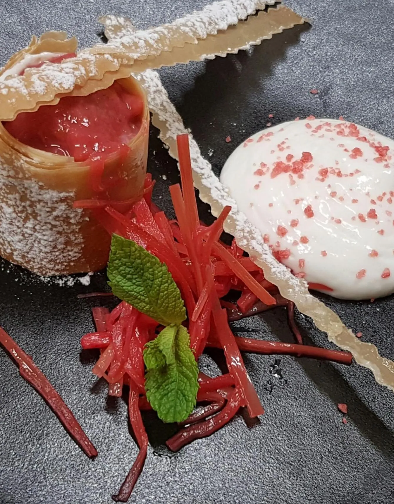 Restaurant/places to eat in Hotel La Primula