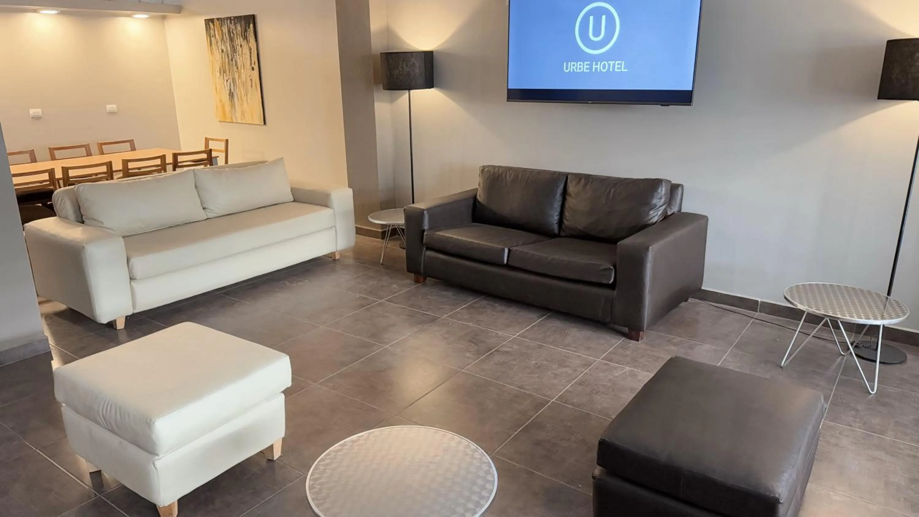 Living room in Urbe Hotel