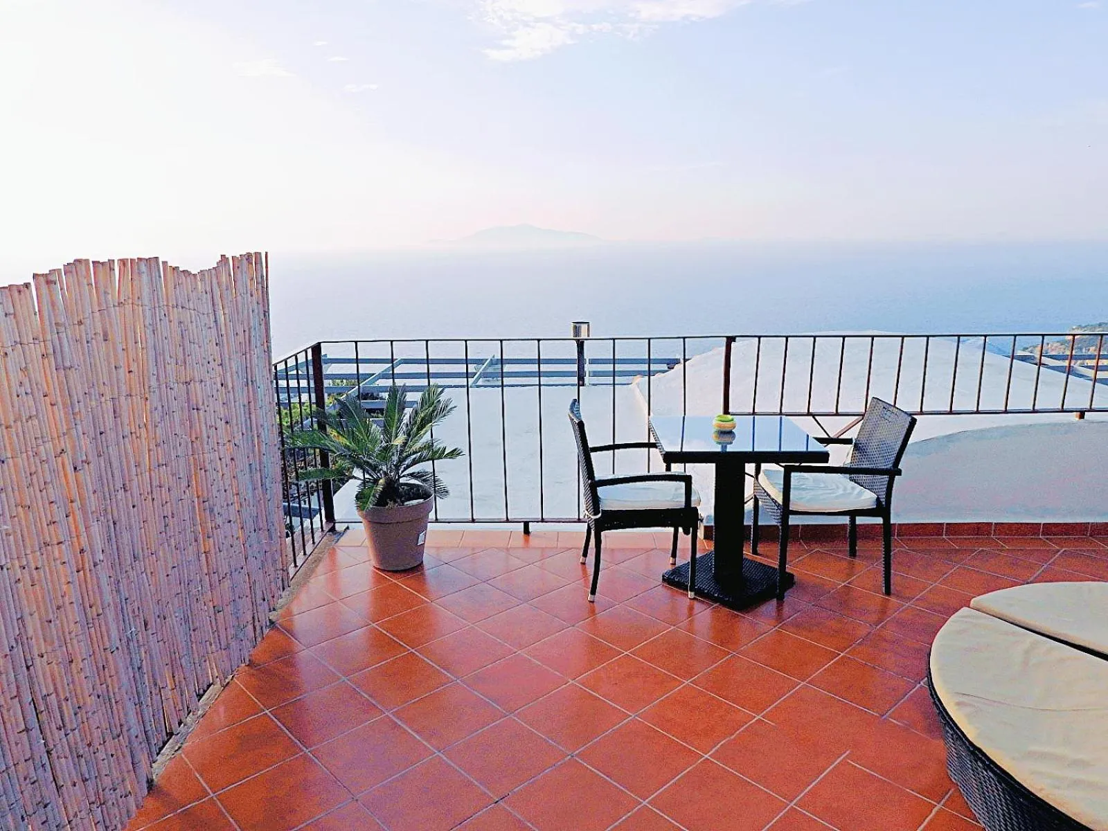 Patio in B&B Il Paradiso di Capri
