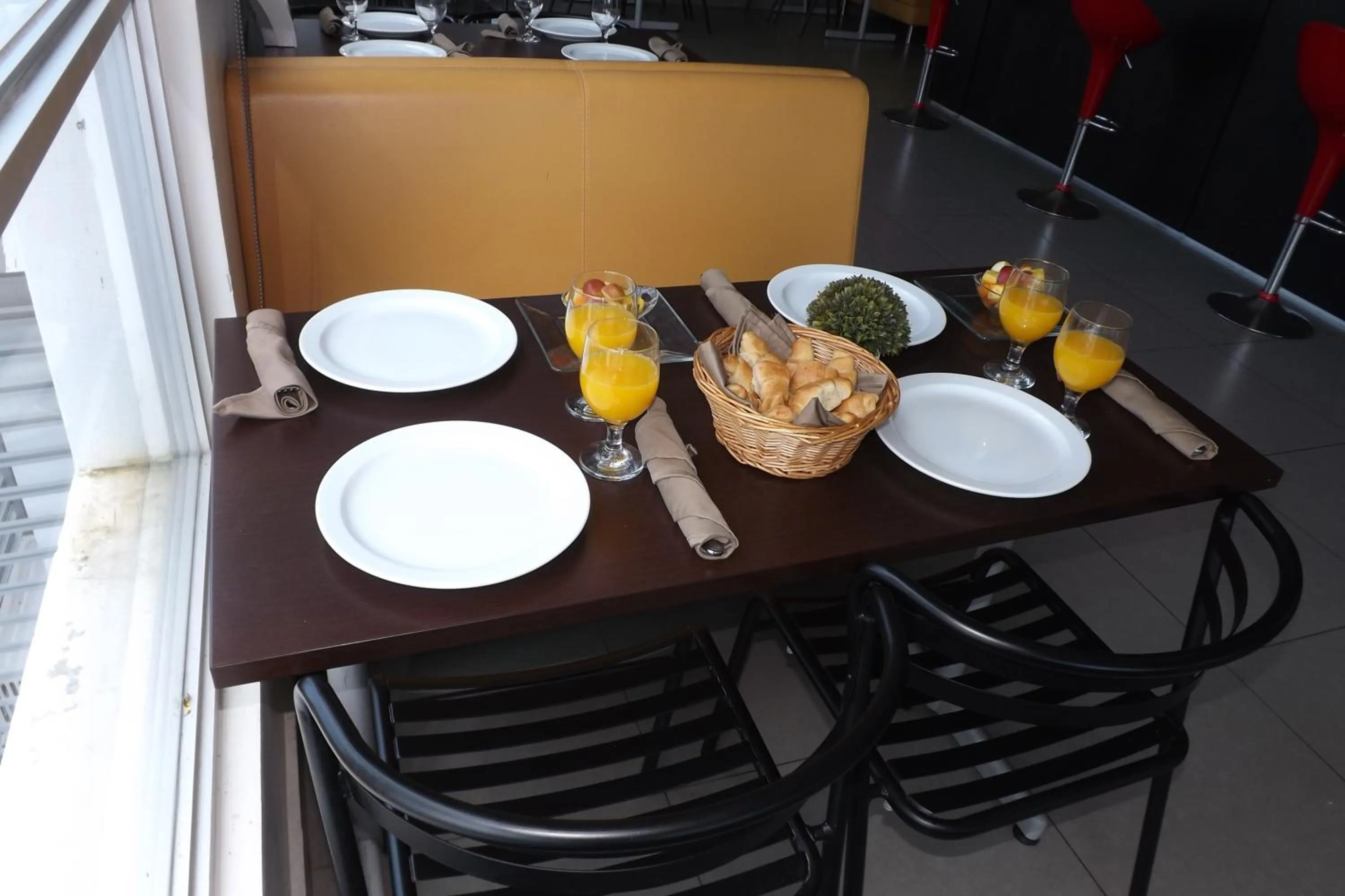 Restaurant/places to eat in Hotel Ojos Del Rio