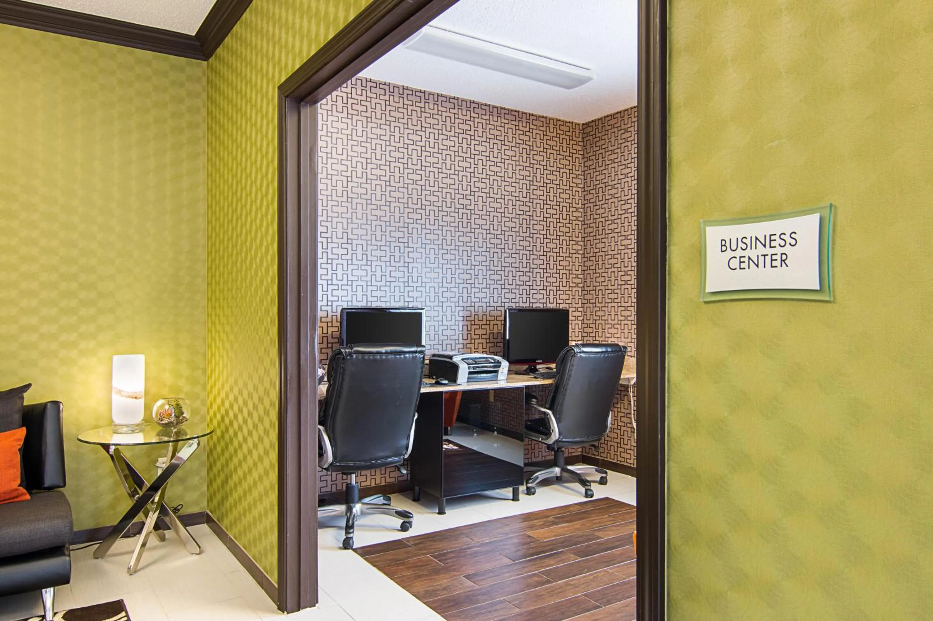 Business facilities in Comfort Inn Camden