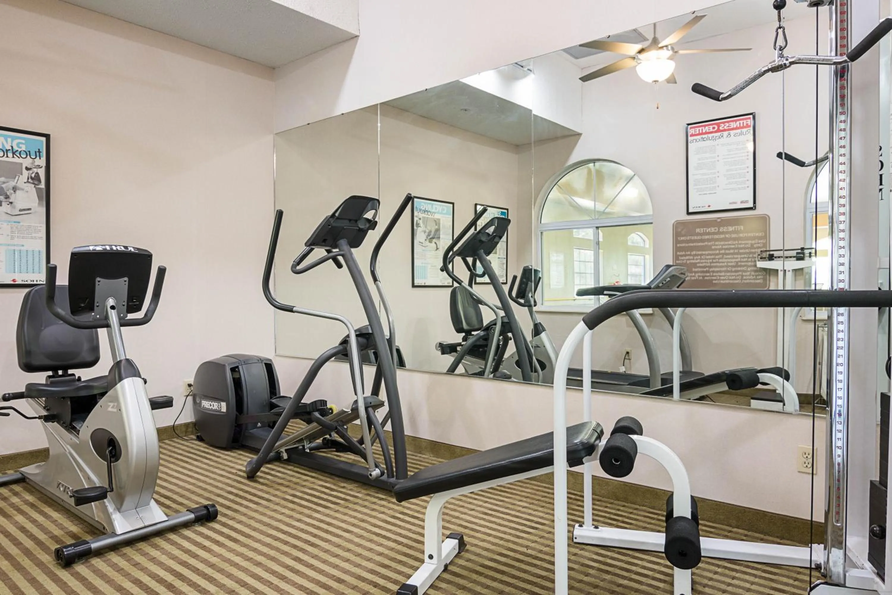 Fitness centre/facilities in Comfort Inn Camden
