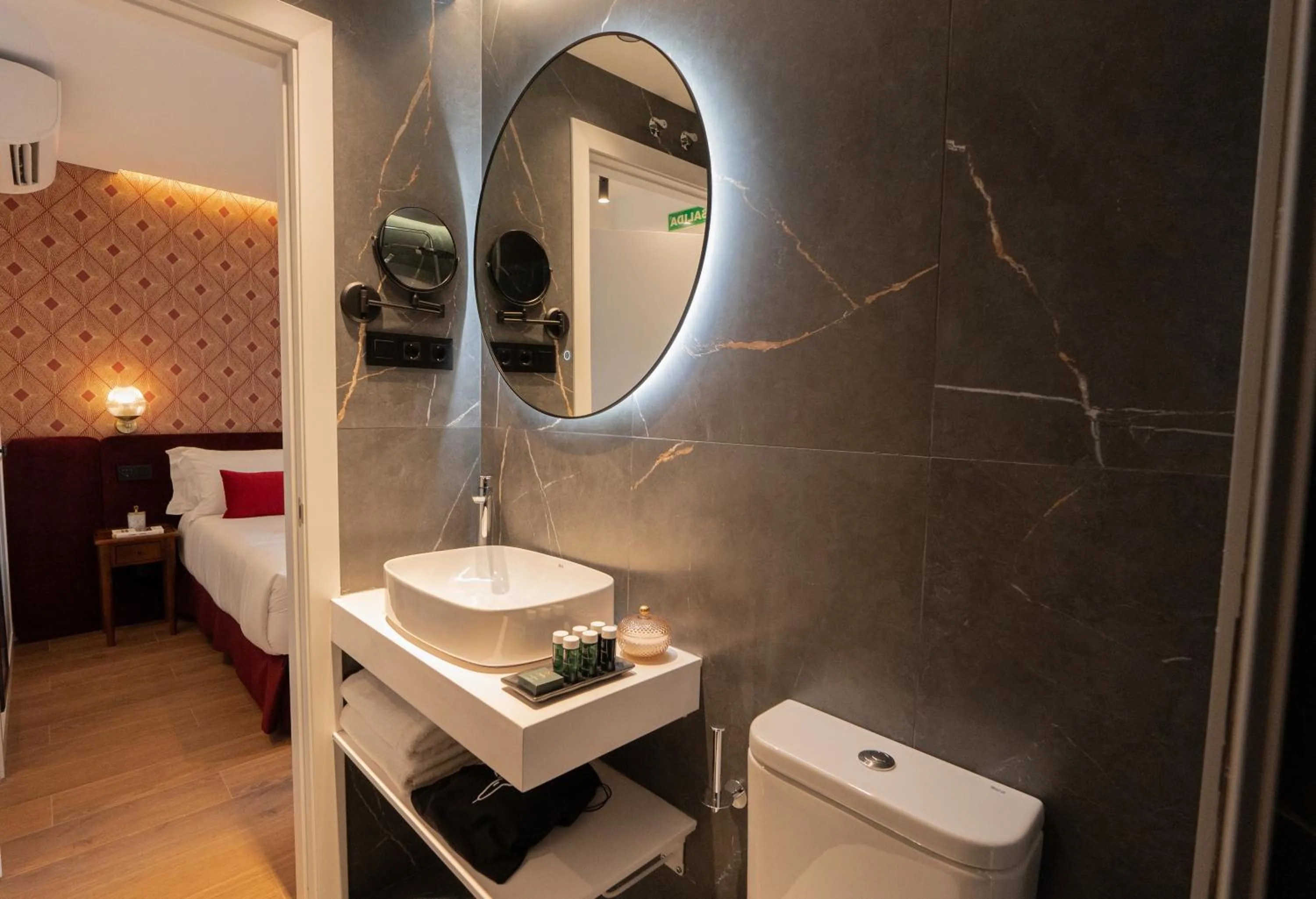 Bathroom in L&H Callao Selection Adults Only