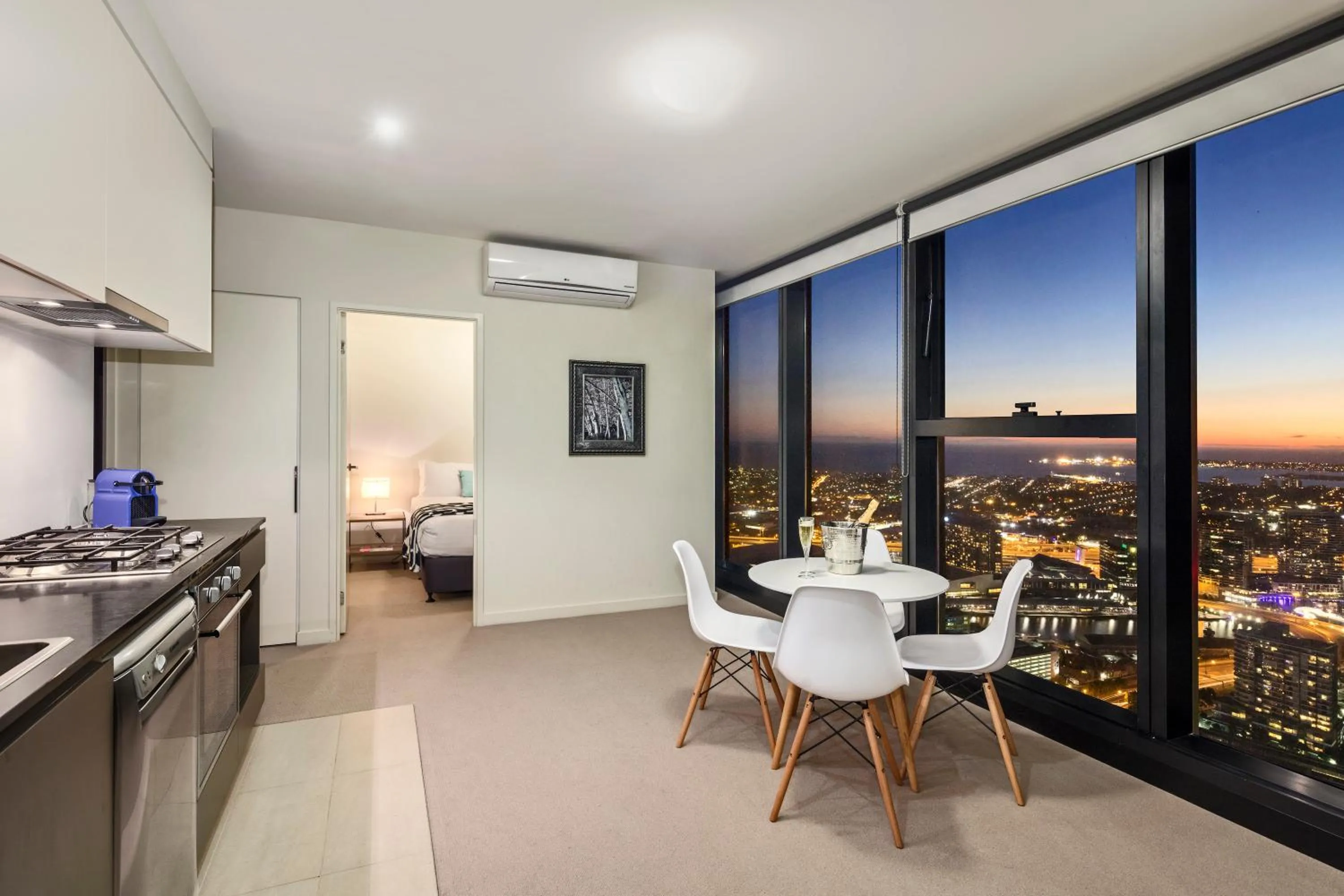 Dining area in Winston Apartments