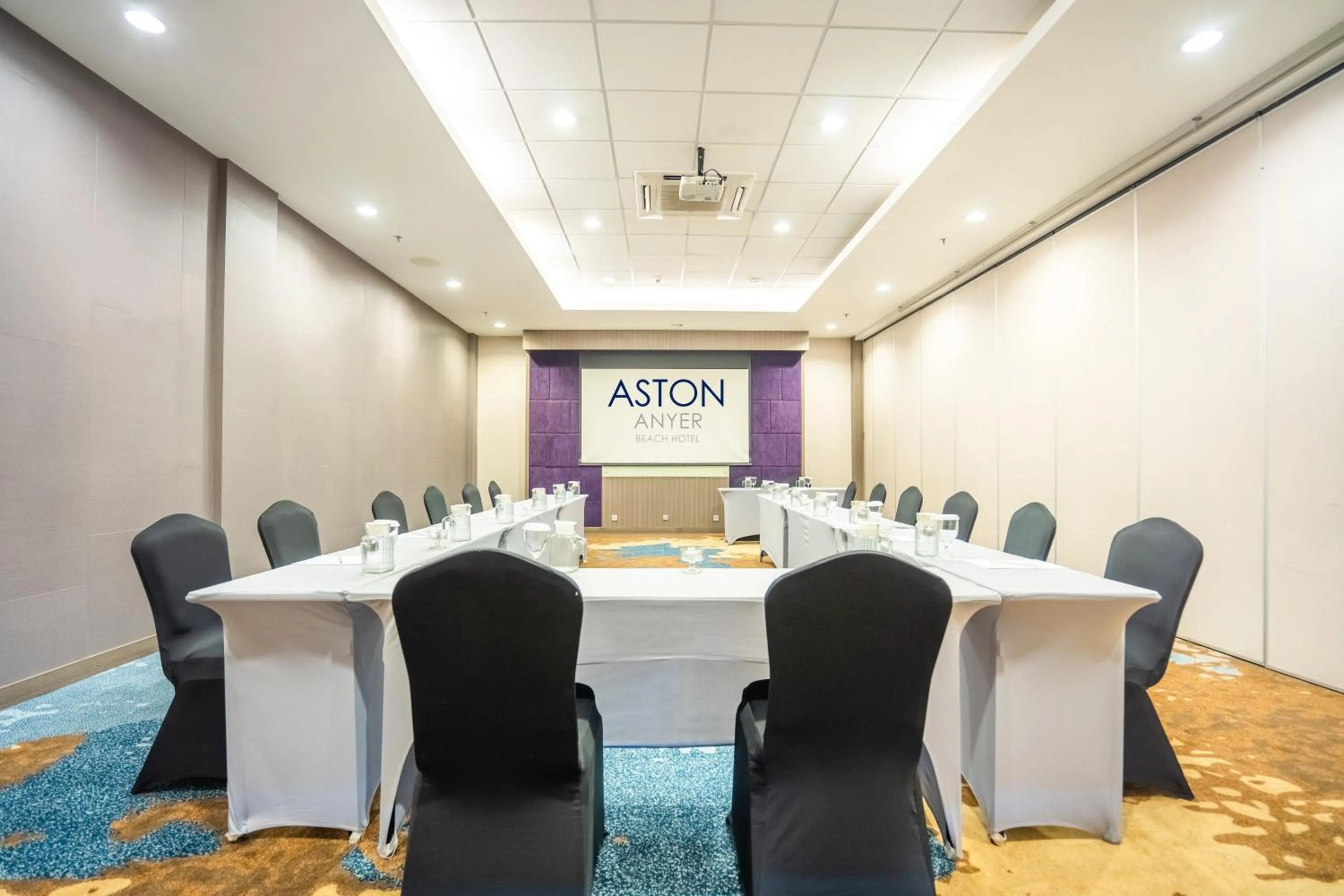 Meeting/conference room in Aston Anyer Beach Hotel