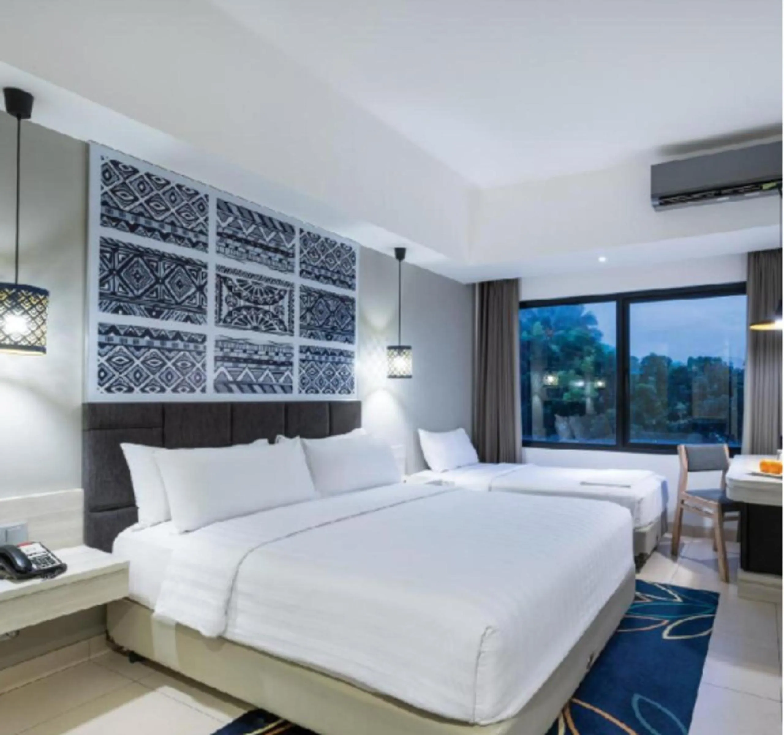 Bedroom, Bed in Aston Anyer Beach Hotel