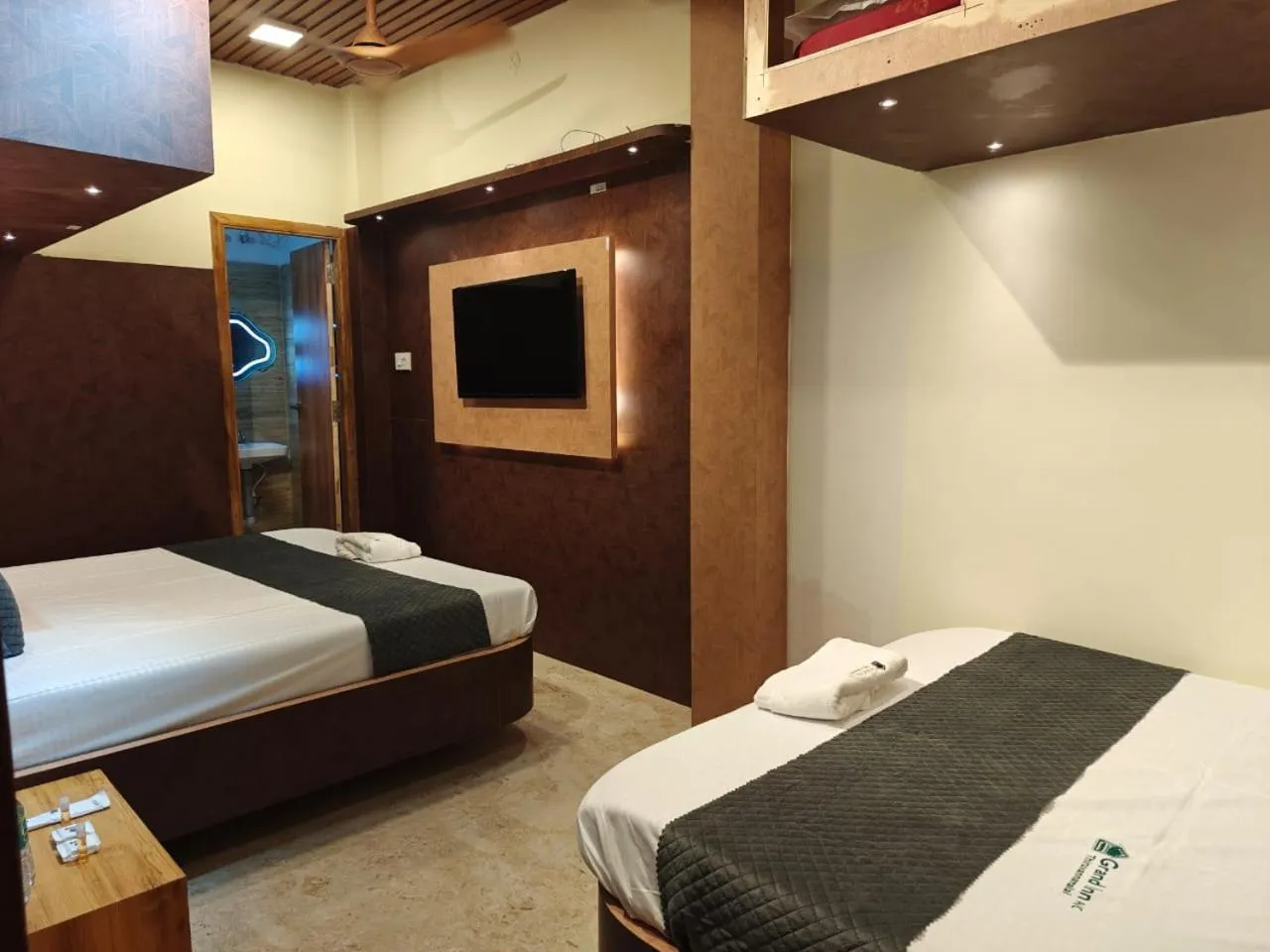 TV and multimedia, Bed in Grand Inn