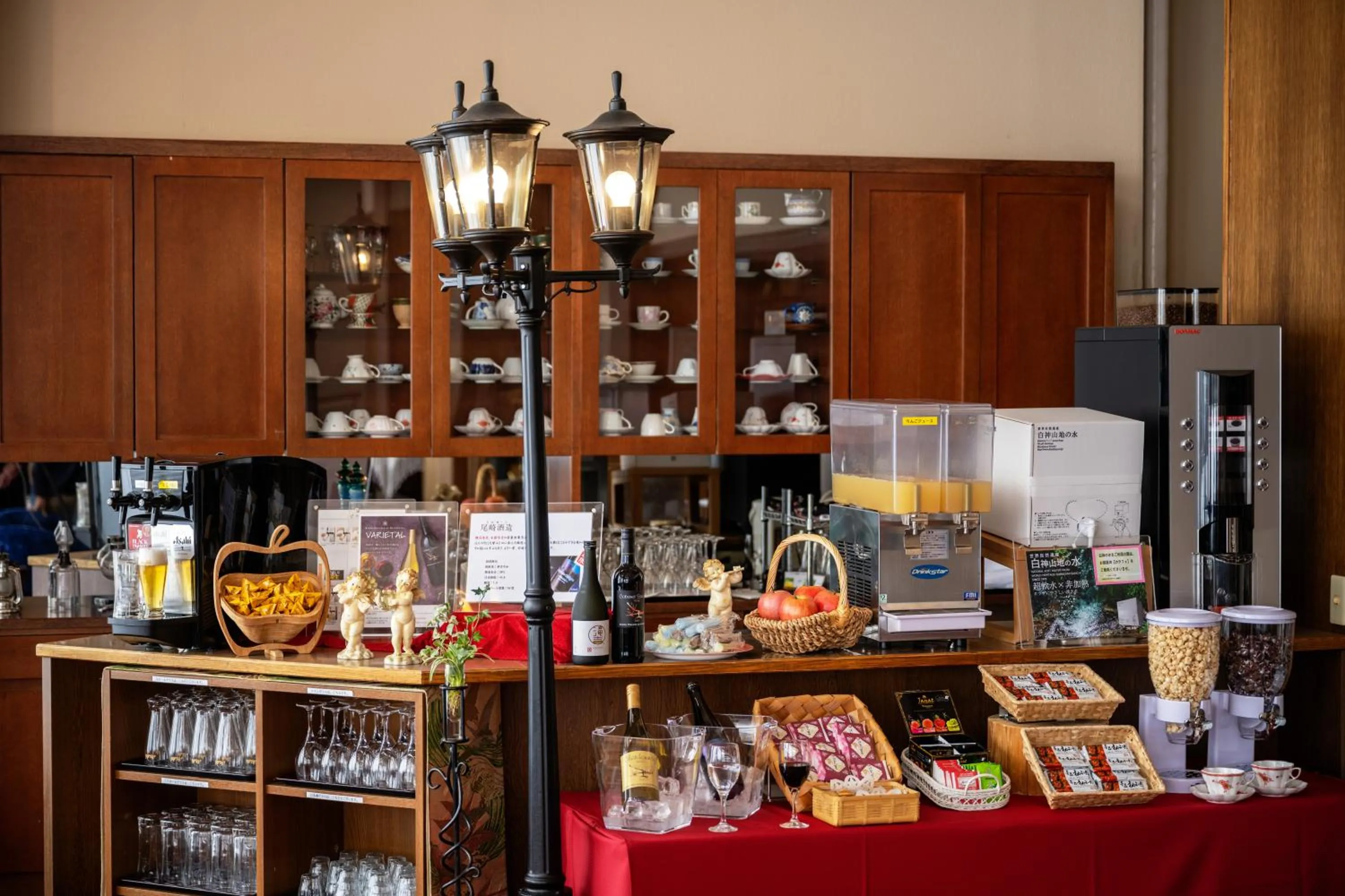 Lounge or bar in Hotel Grand Mer Sankaiso