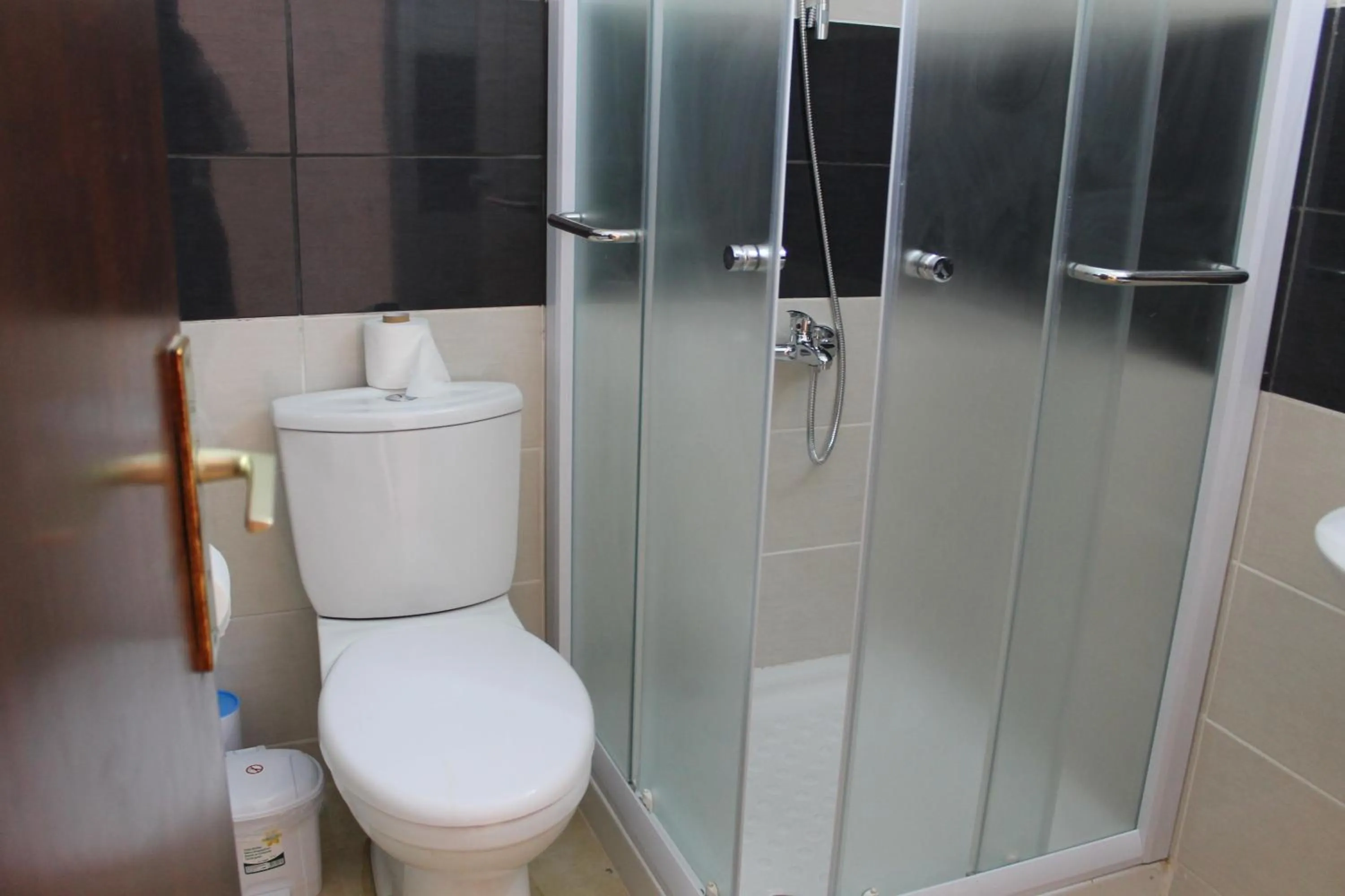 Bathroom in Tiffany City Apartments