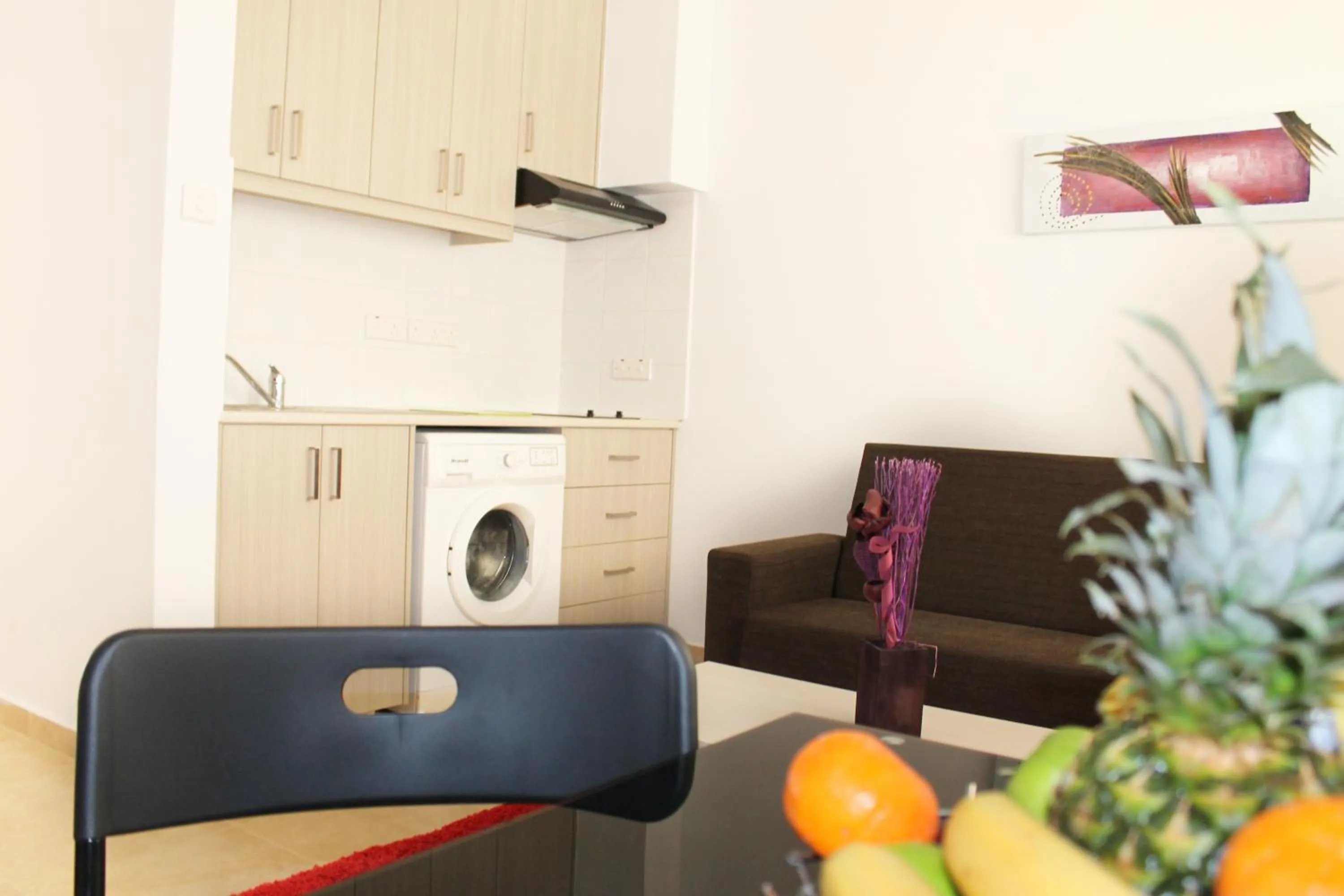 Seating area in Tiffany City Apartments