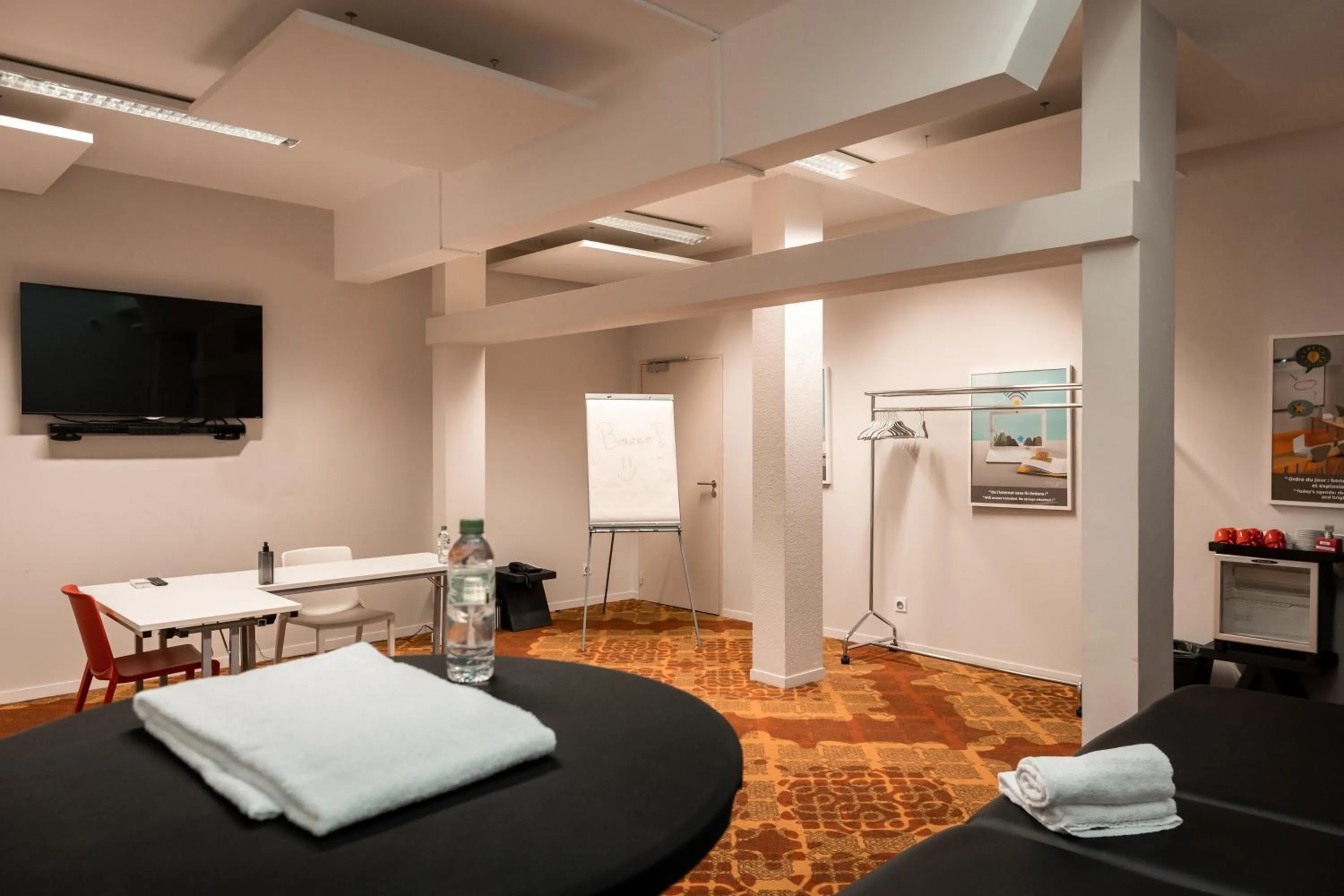 Meeting/conference room, Bed in ibis styles Albi Centre Le Theatro
