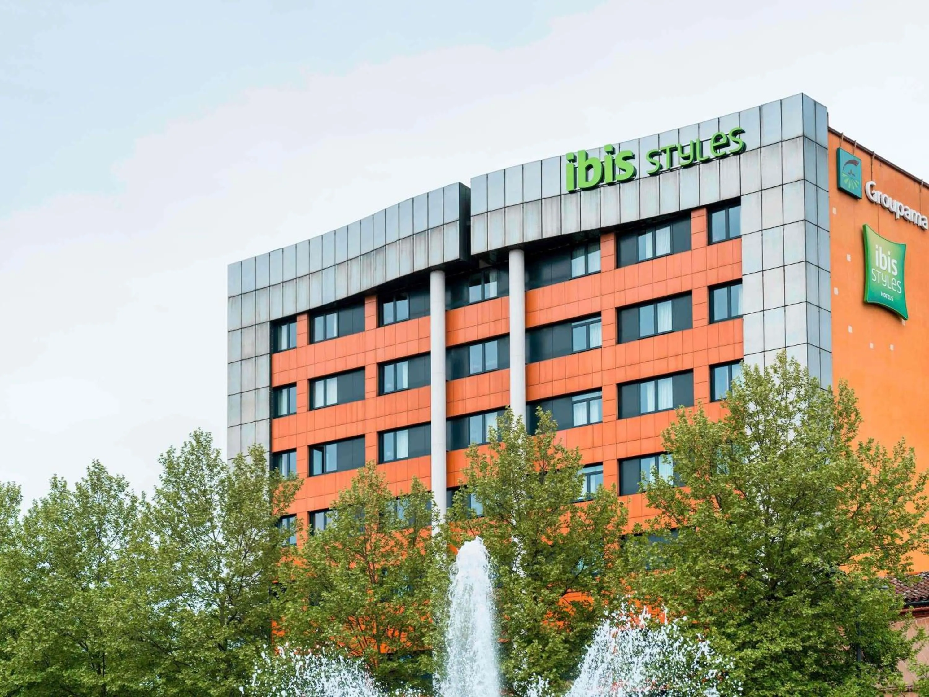 Property building in ibis styles Albi Centre Le Theatro