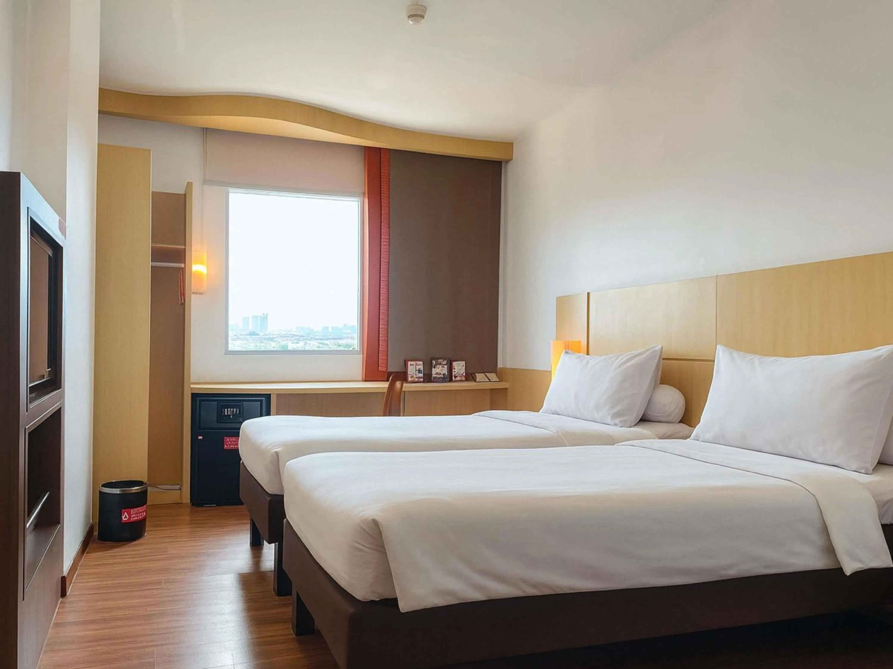 Bedroom, Bed in Ibis Bandung Pasteur