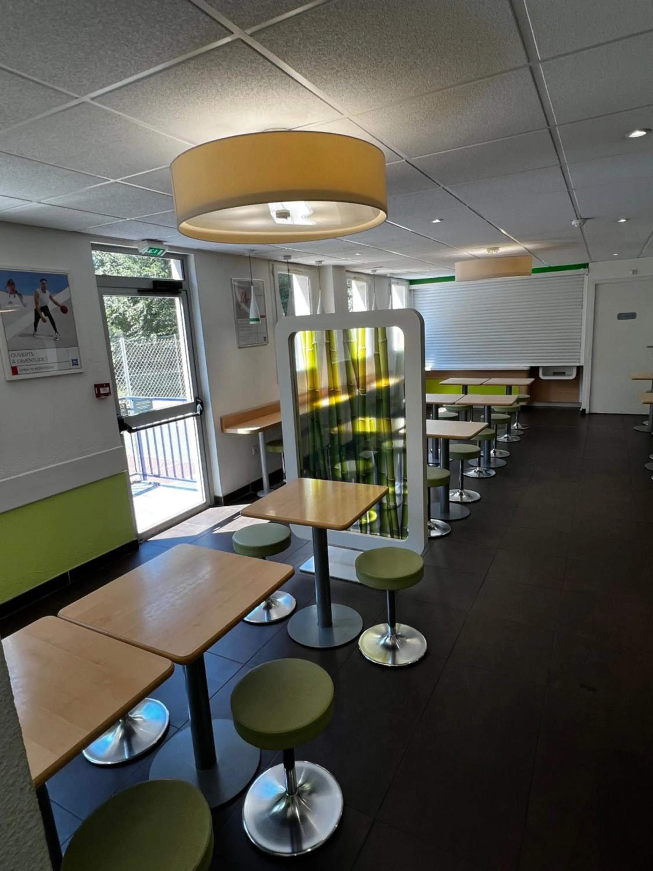 Communal lounge/ TV room in Ibis Budget Marseille Est Porte d'Aubagne