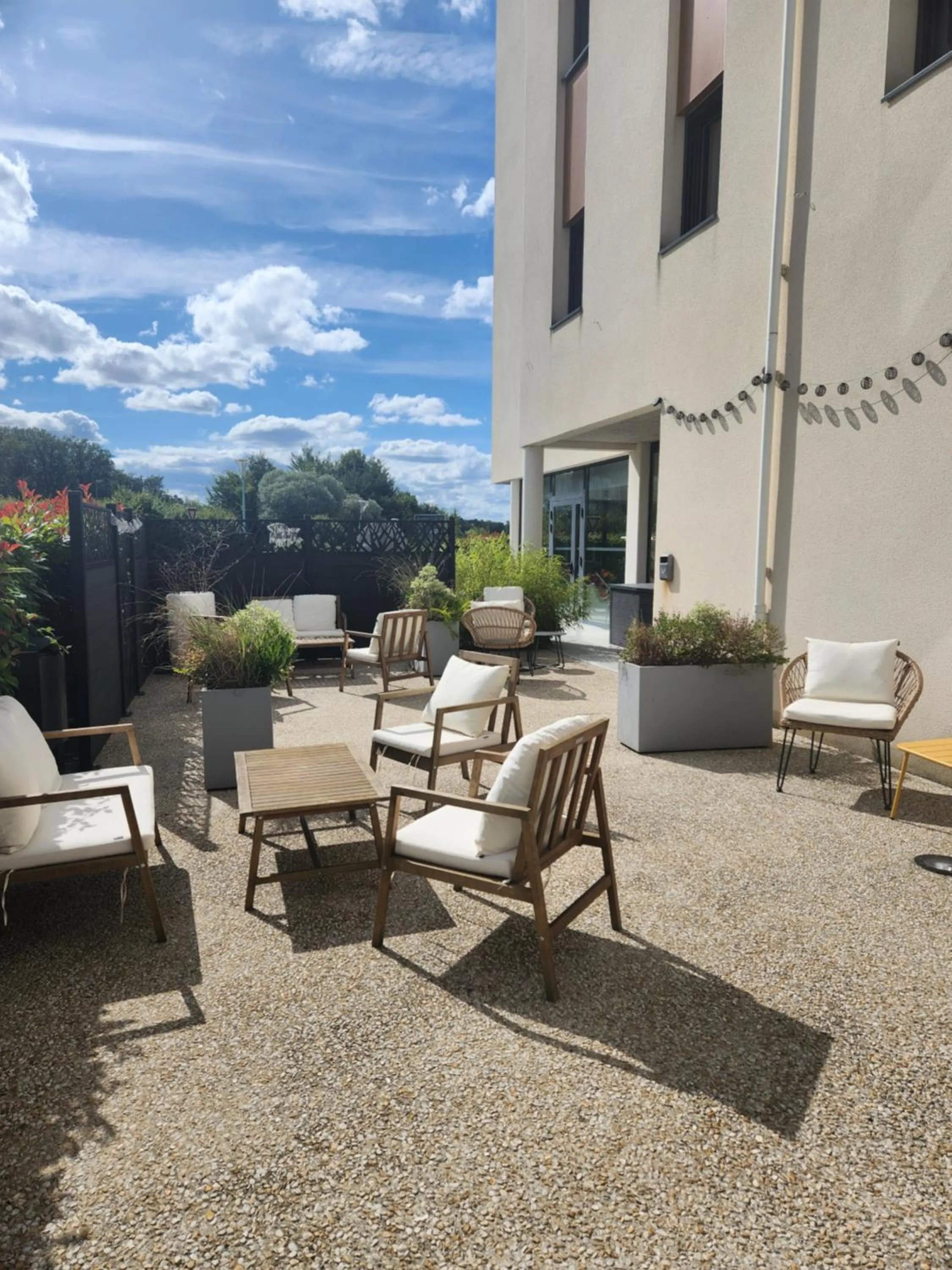 Patio in ibis Styles Vierzon