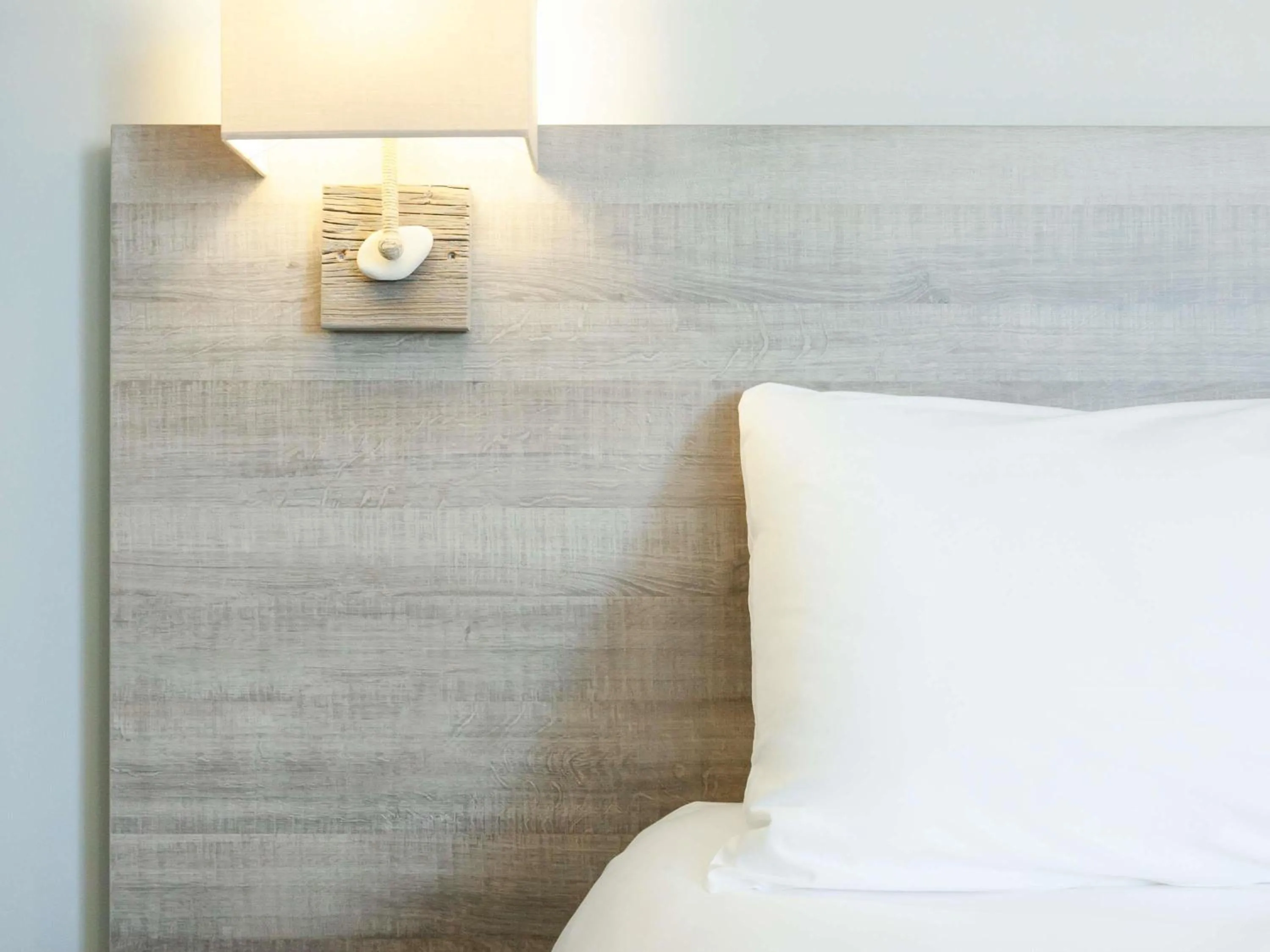 Bedroom, Bed in ibis Styles Vierzon