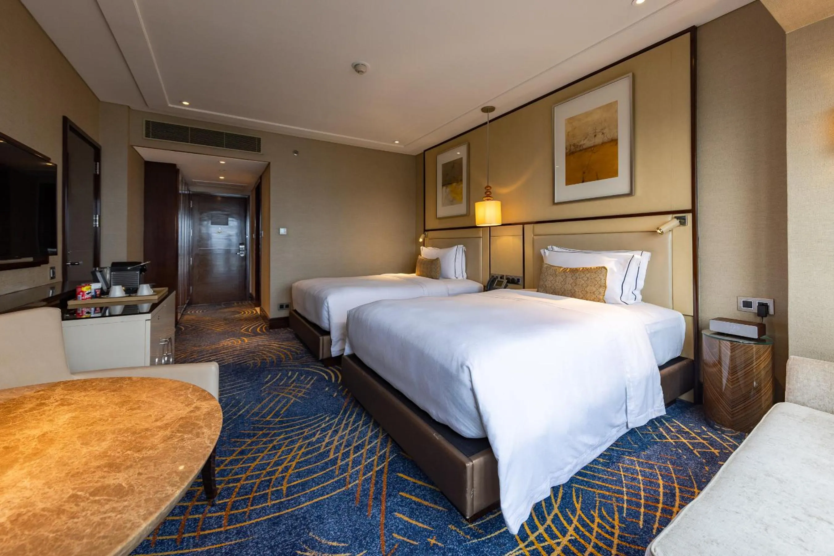 Bedroom, Bed in City Of Dreams - Nüwa Manila