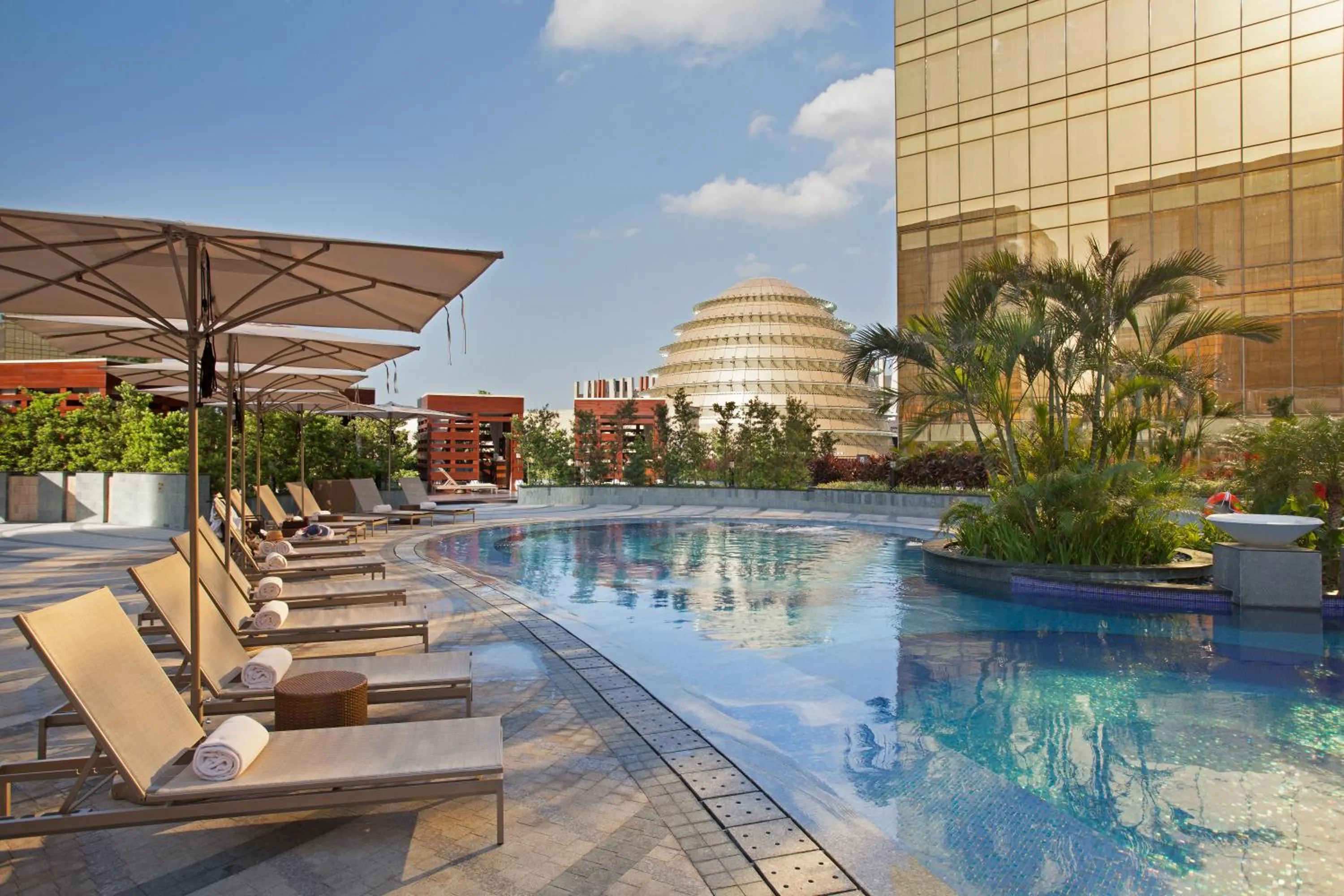 Swimming pool in City Of Dreams - Nüwa Manila