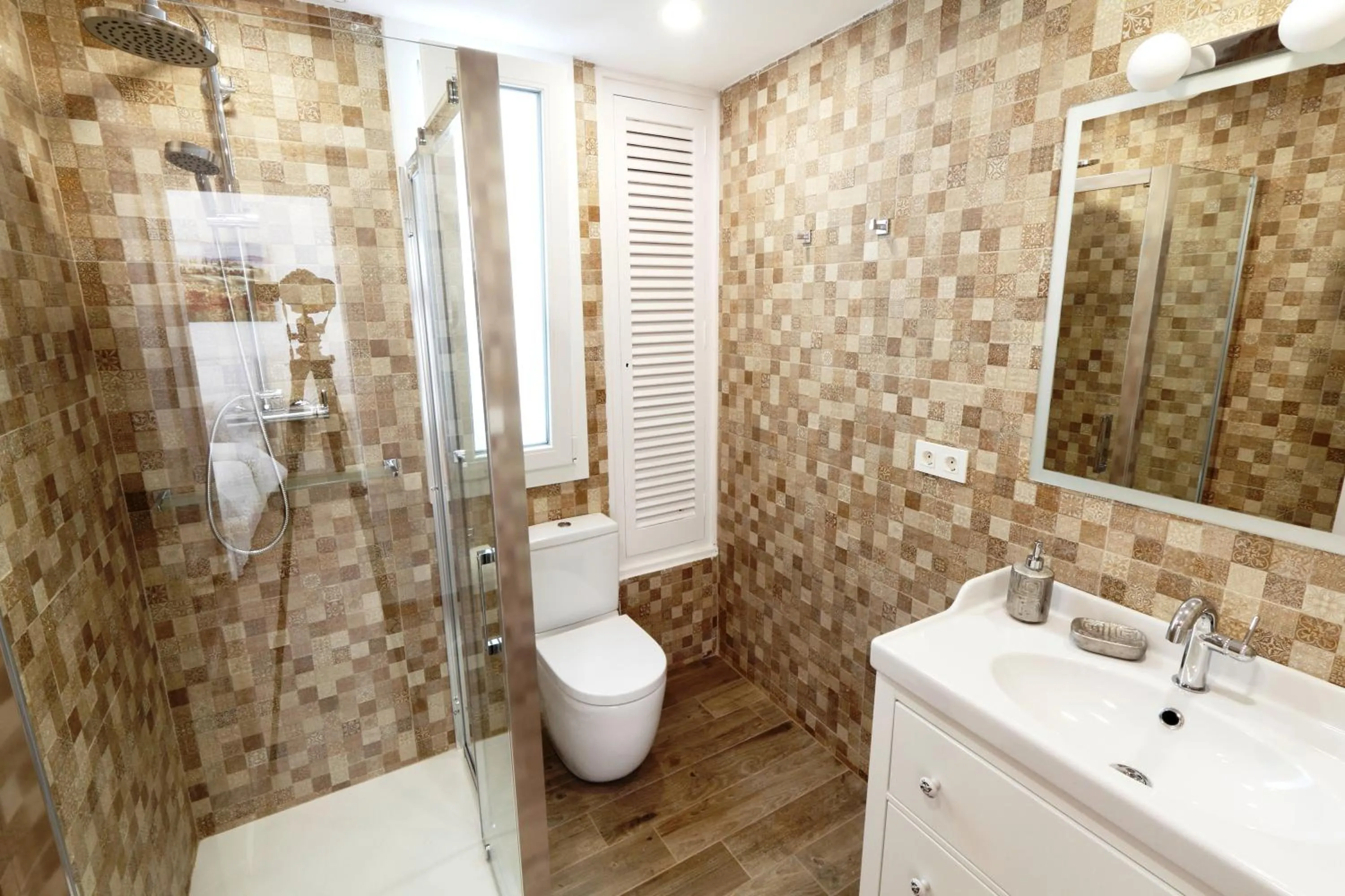 Bathroom in Sitges Centre Mediterranean House- 5 Bedroom, 4 Bathroom, Terrace Courtyard, Private Rooptop Pool