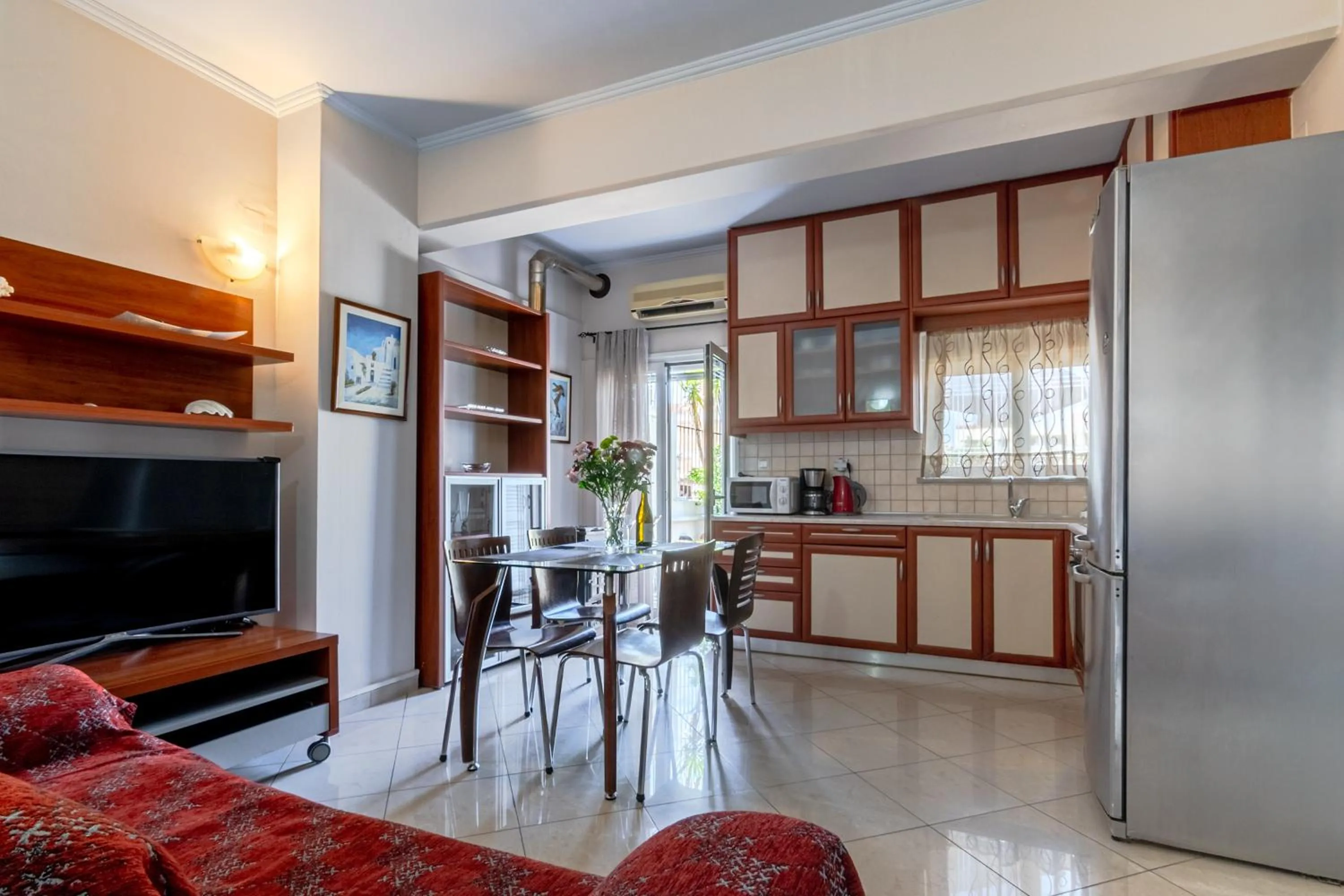 TV and multimedia in Alena Apartments