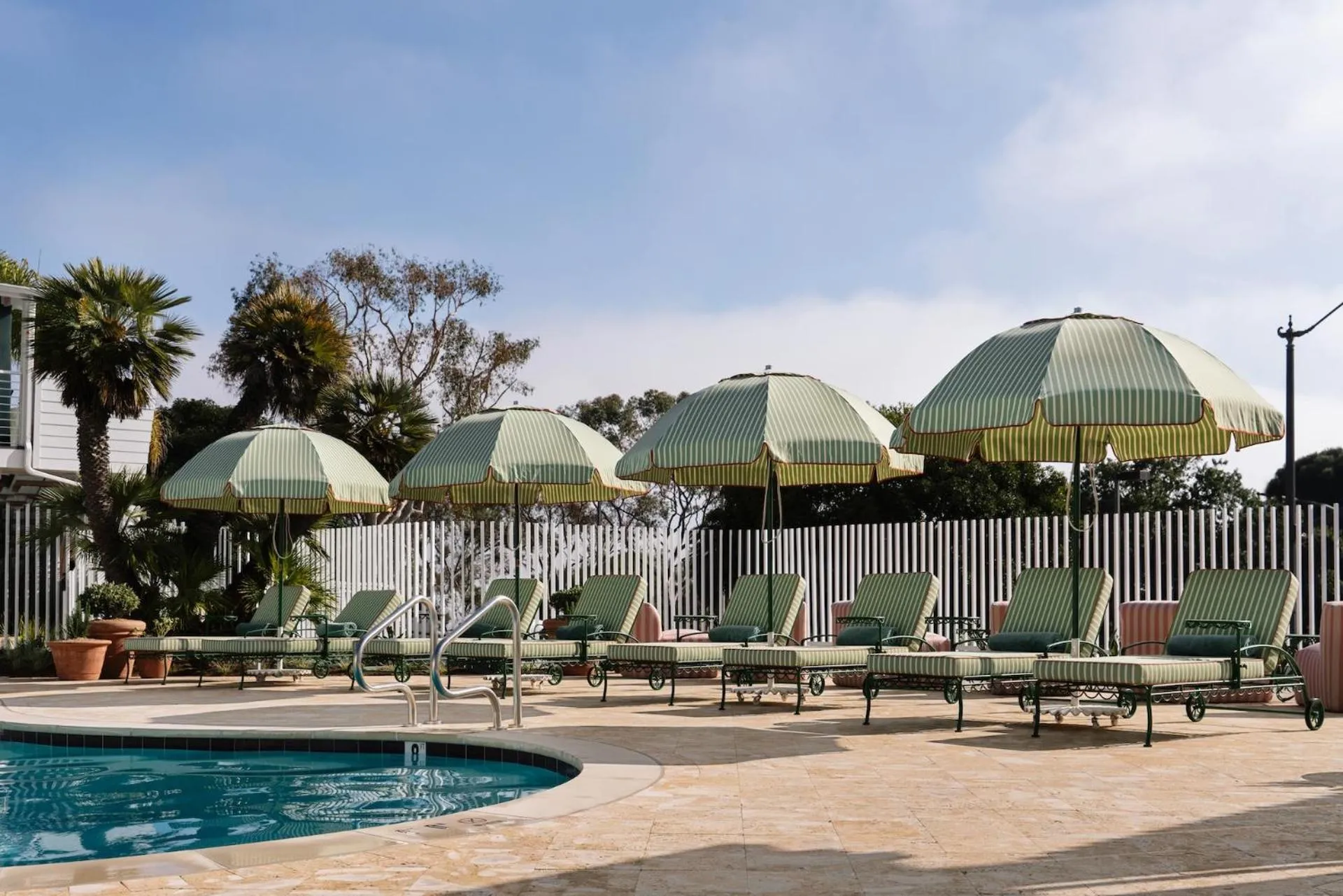 Swimming pool in Le Petit Pali Laguna Beach