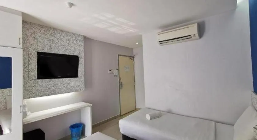 BLUEMOON BOUTIQUE HOTEL