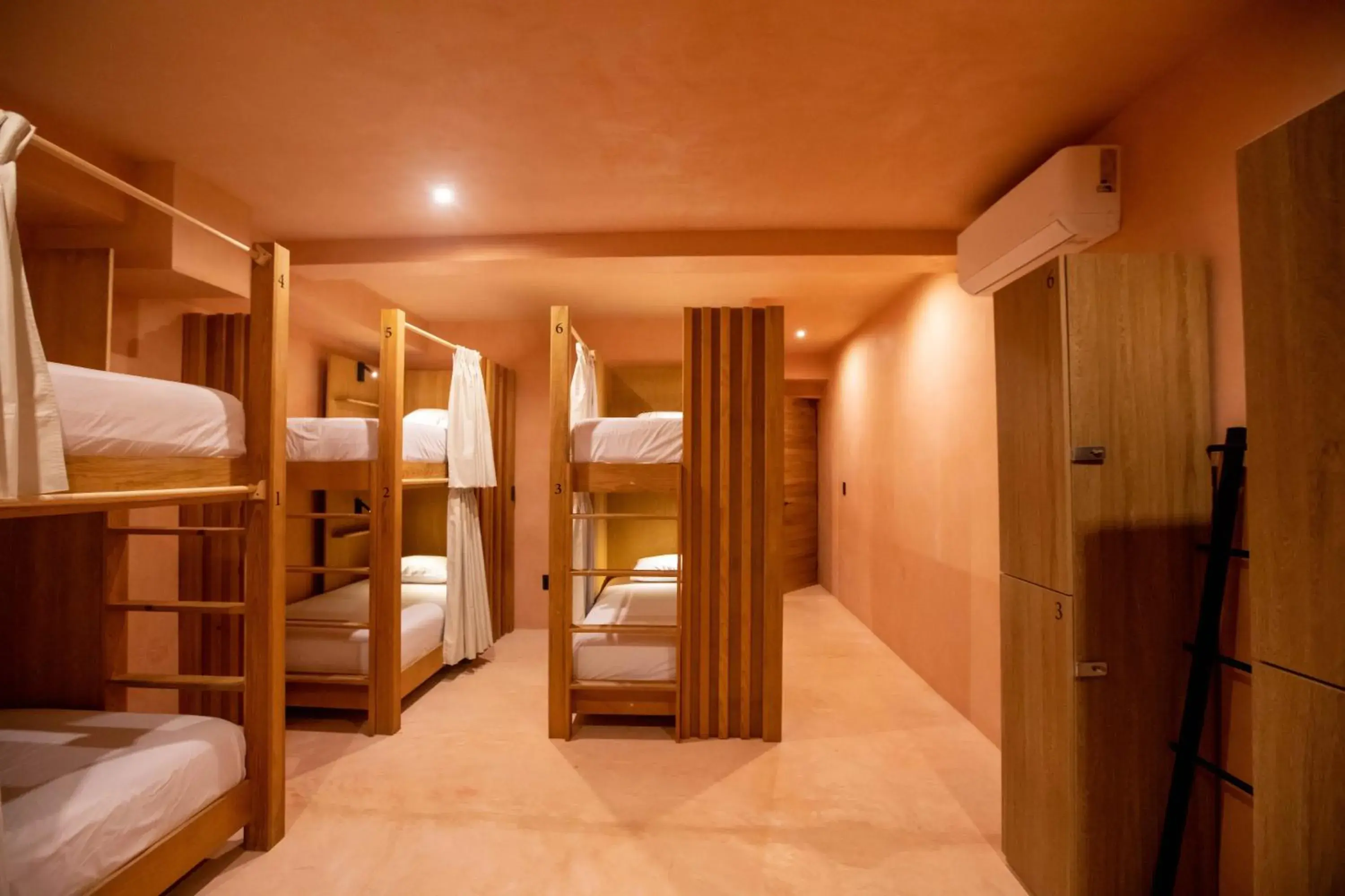 Bed in 6-Bed Mixed Dormitory Room in Casa Toro La Punta Bed in 6-Bed Mixed Dormitory Room in Casa Toro La Punta