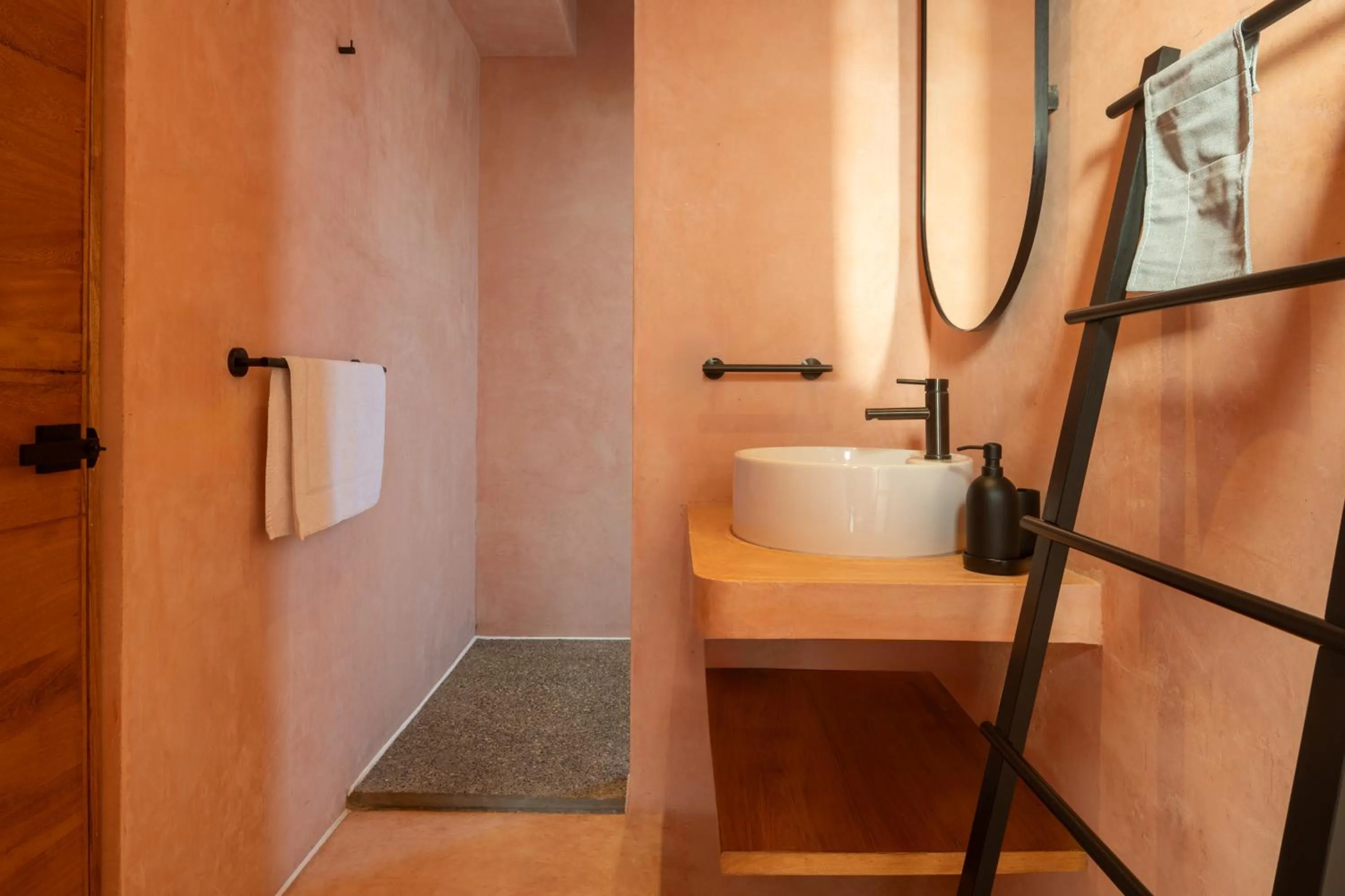 Shower in Casa Toro La Punta