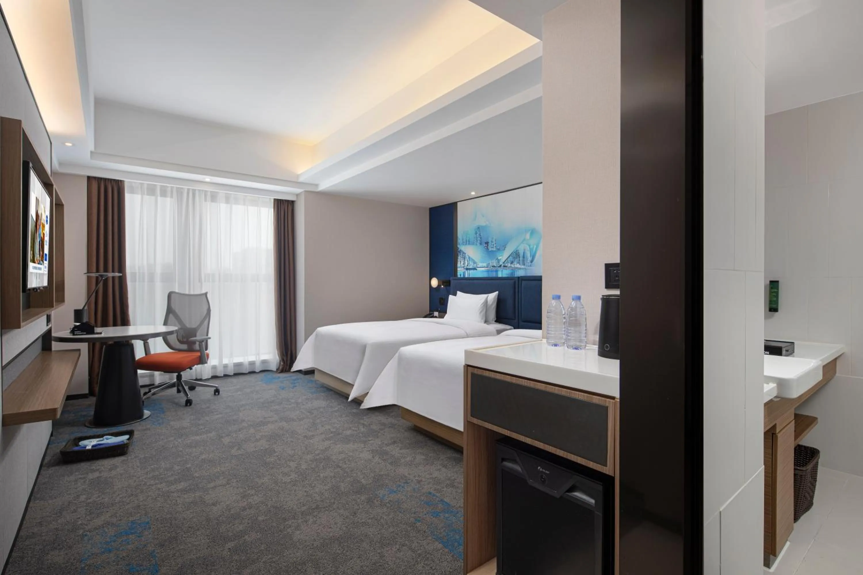Photo of the whole room, Bed in Hampton by Hilton Chengdu Wuhou Waishuannan