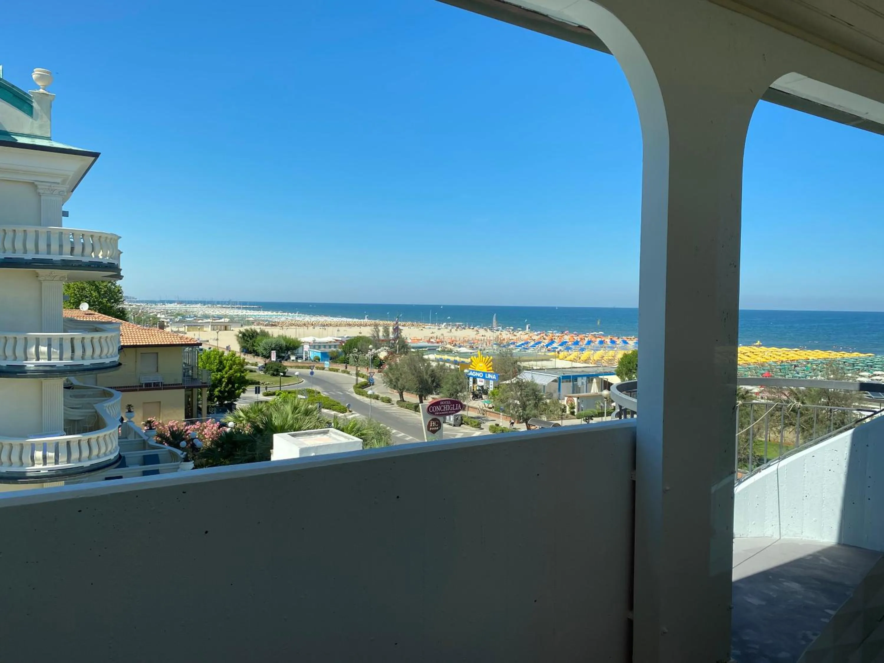 Sea view in Hotel Moderno - Bed & Breakfast