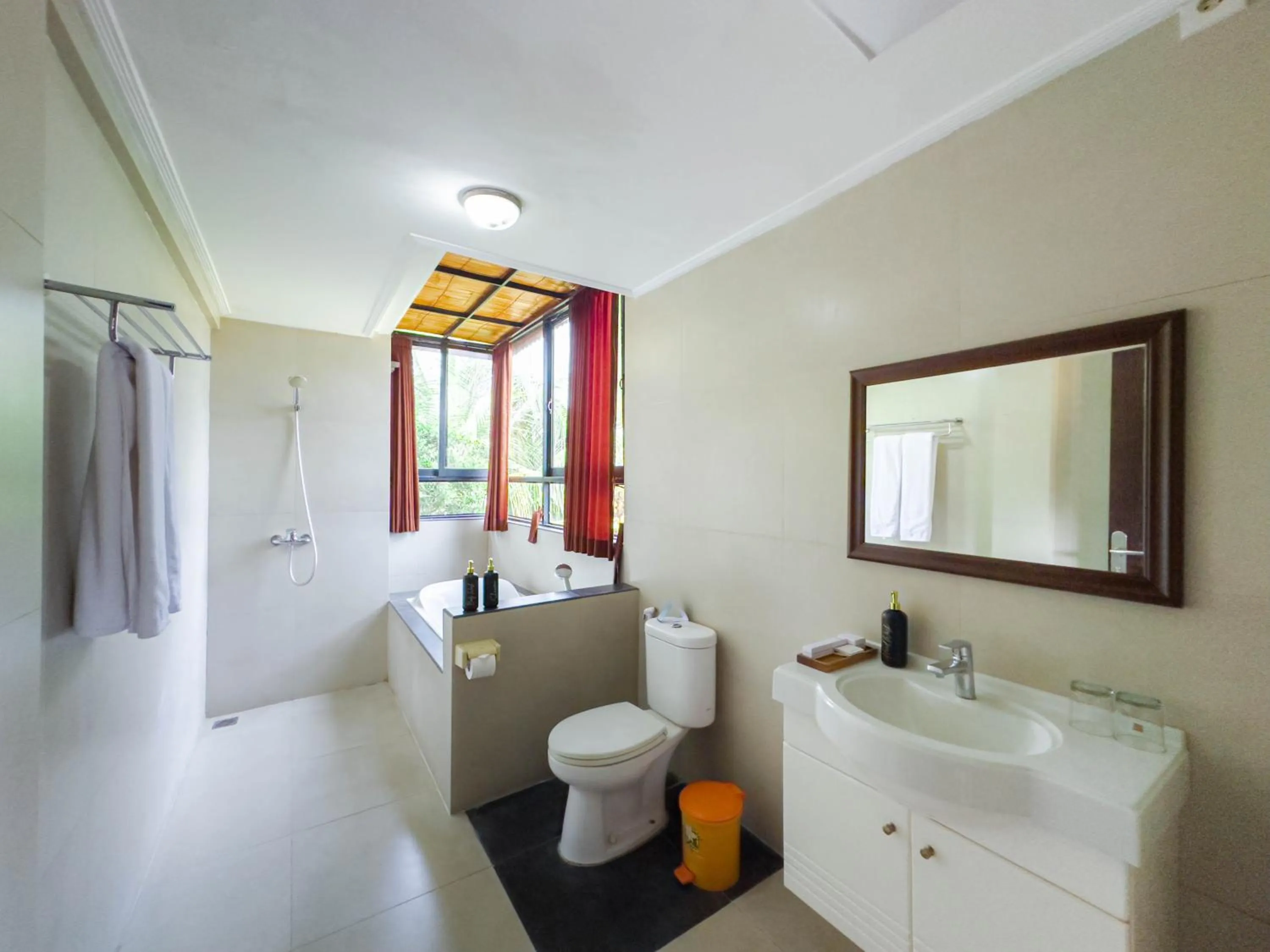 Bath in Uma Dana Ubud