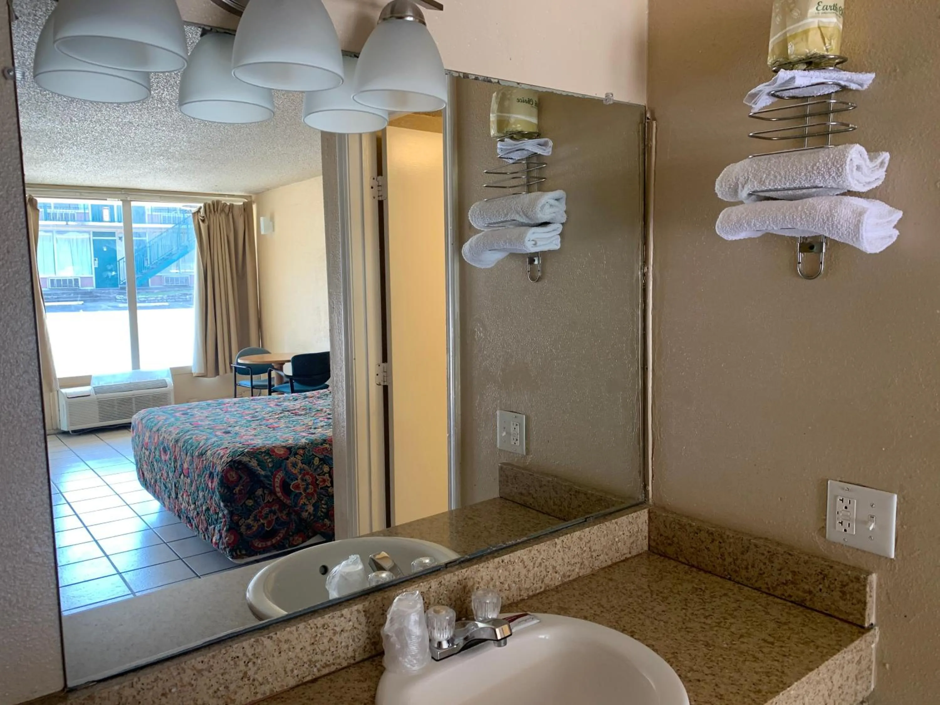 Bathroom in Budget Inn Motel