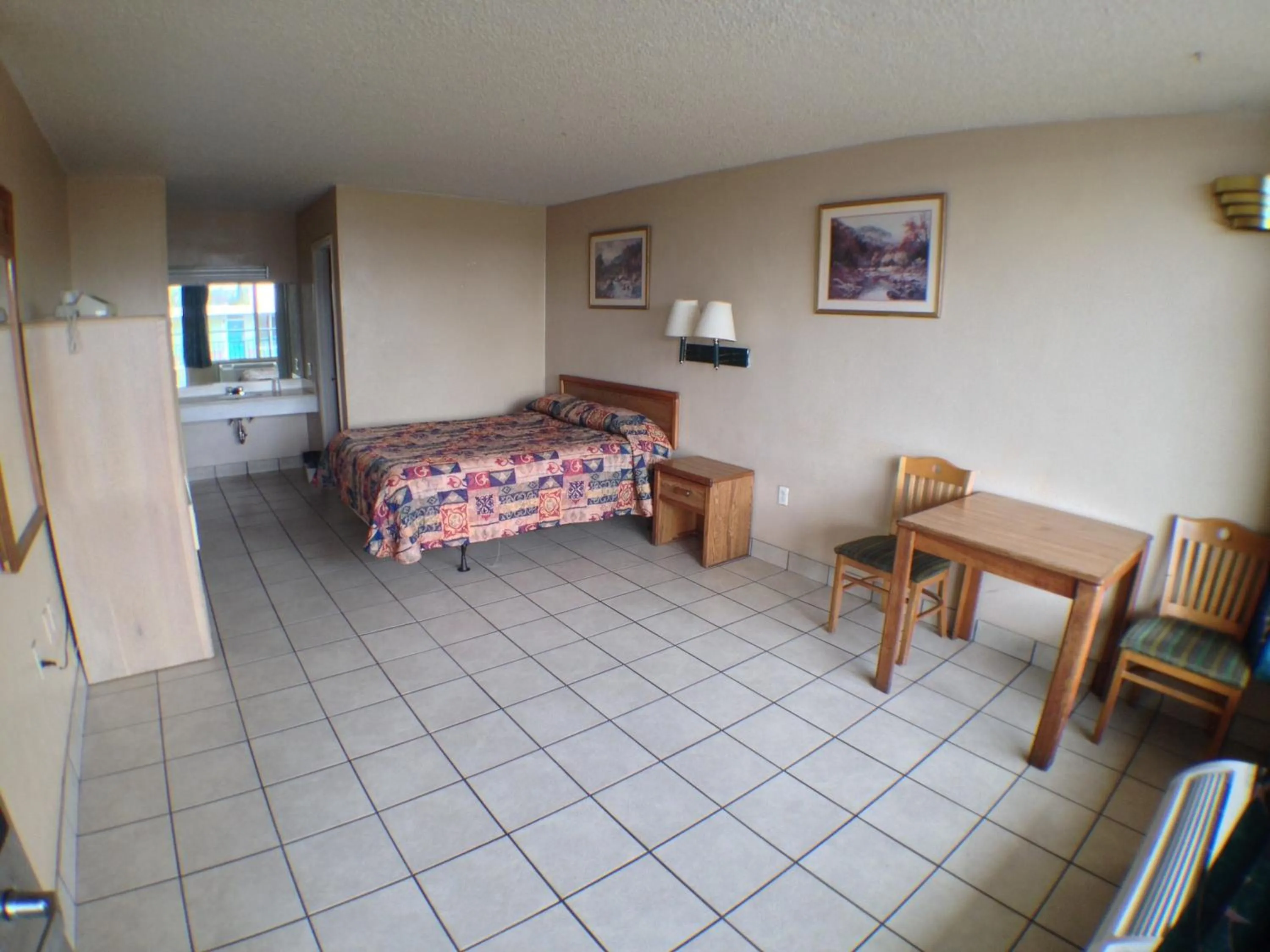 Facade/entrance in Budget Inn Motel