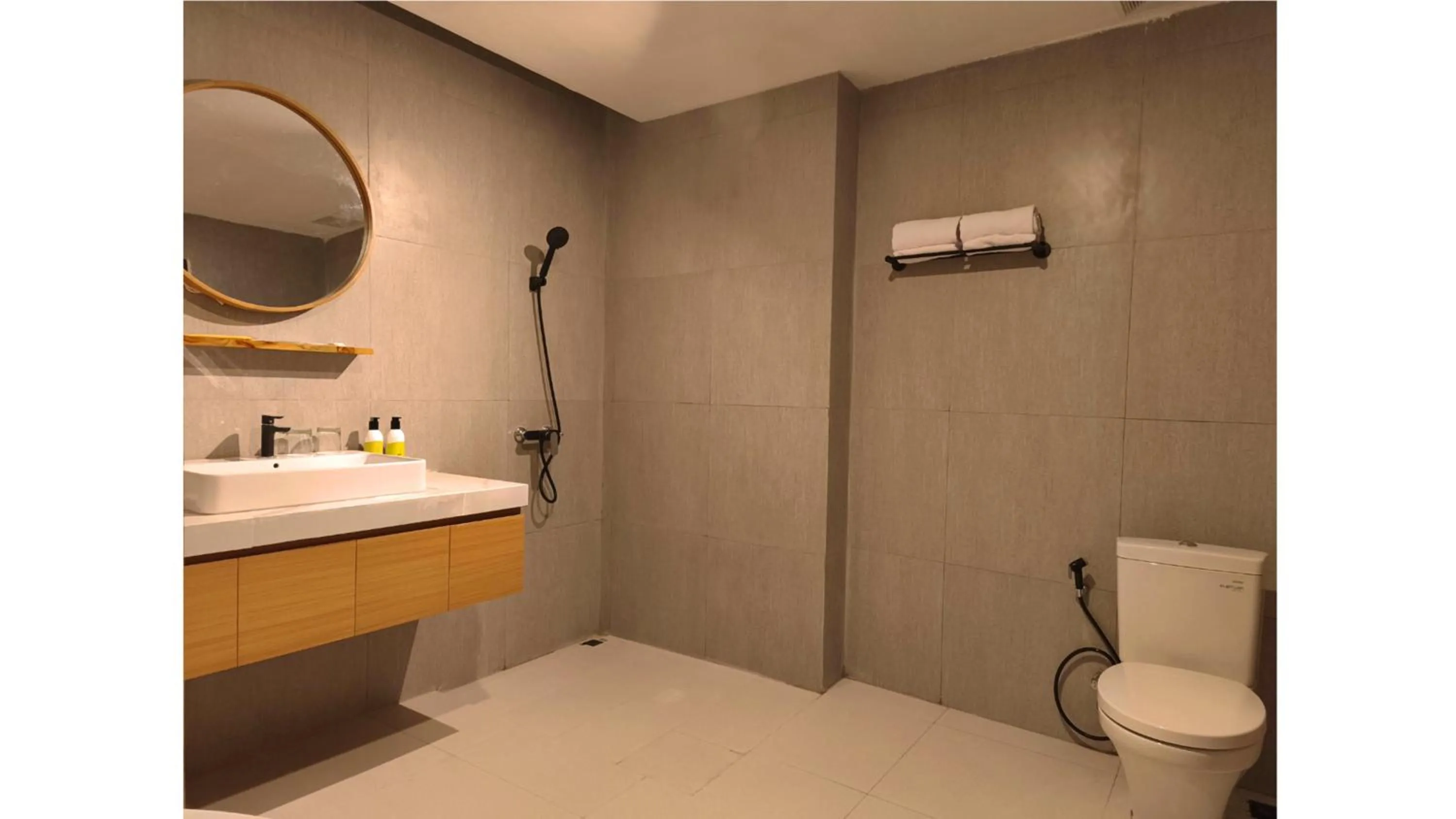 Bathroom in Khas Palu Hotel