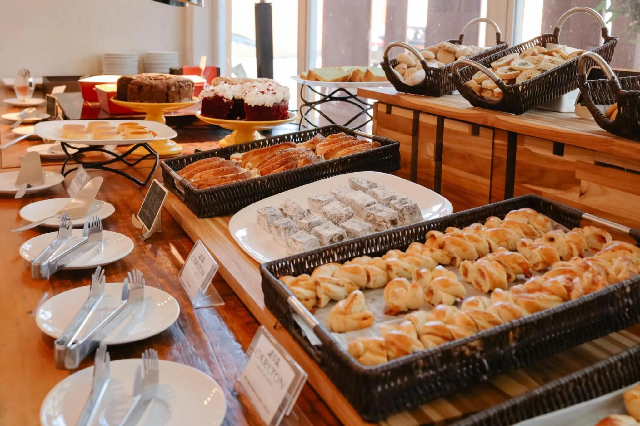 Food in Carlton Plaza Baobá