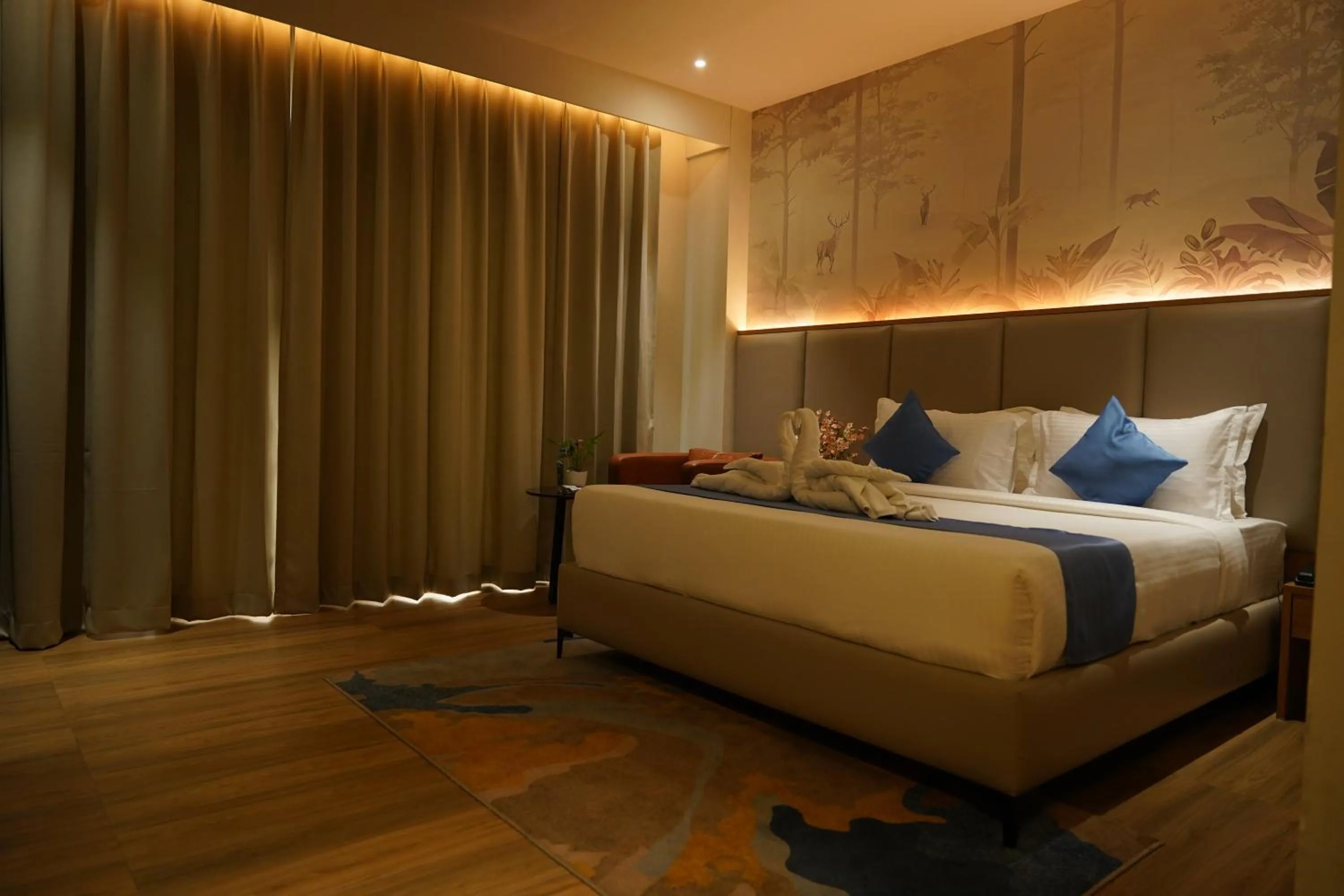 Bed in Clarion Hotel Hyderabad