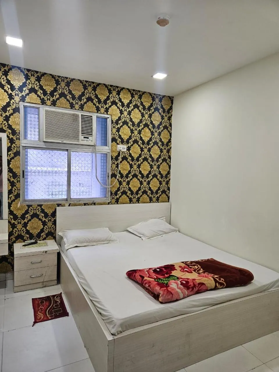 Bed in Hotel Elliot Comfort Inn