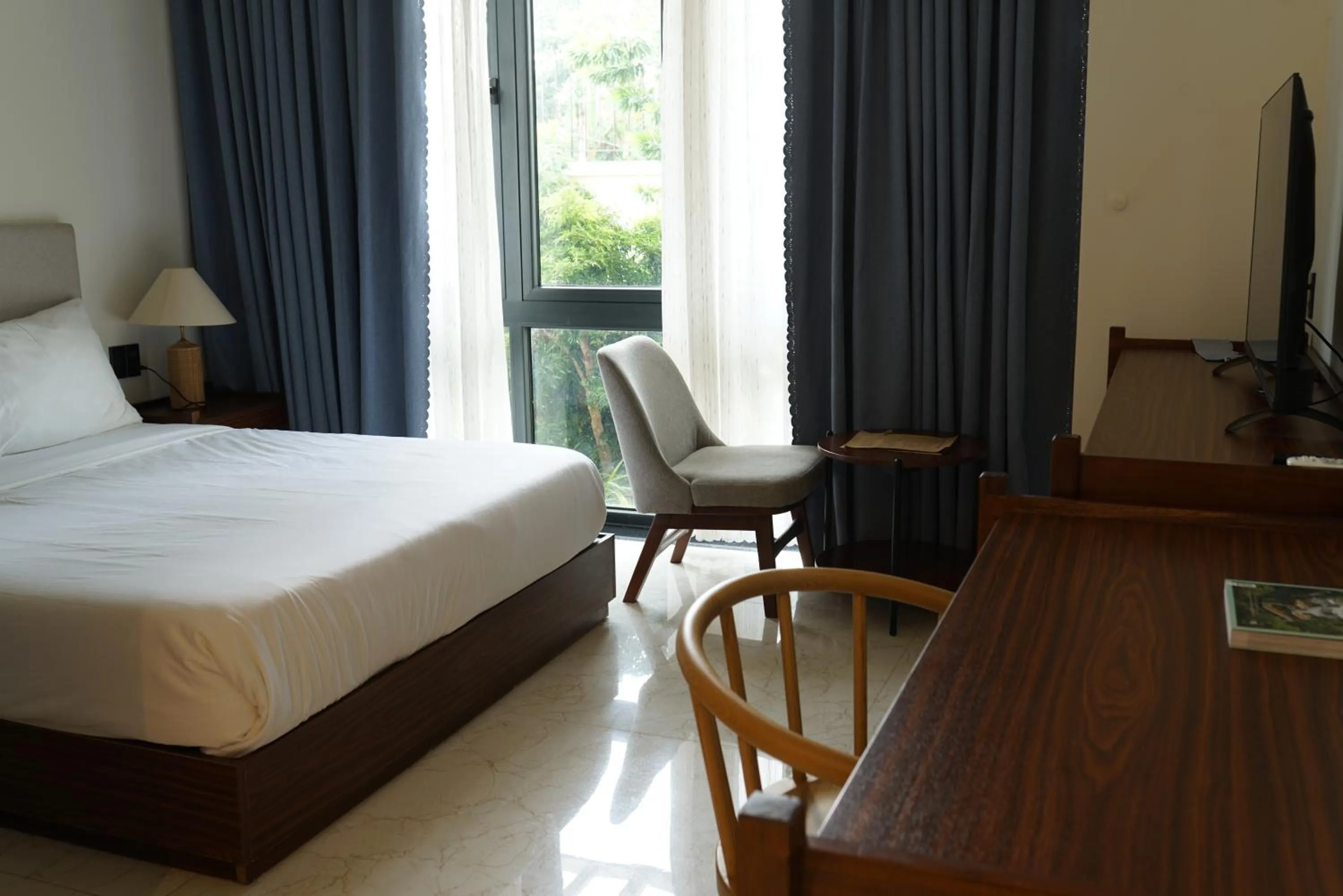 Business facilities, Bed in Field Villa Hoàng Diệu