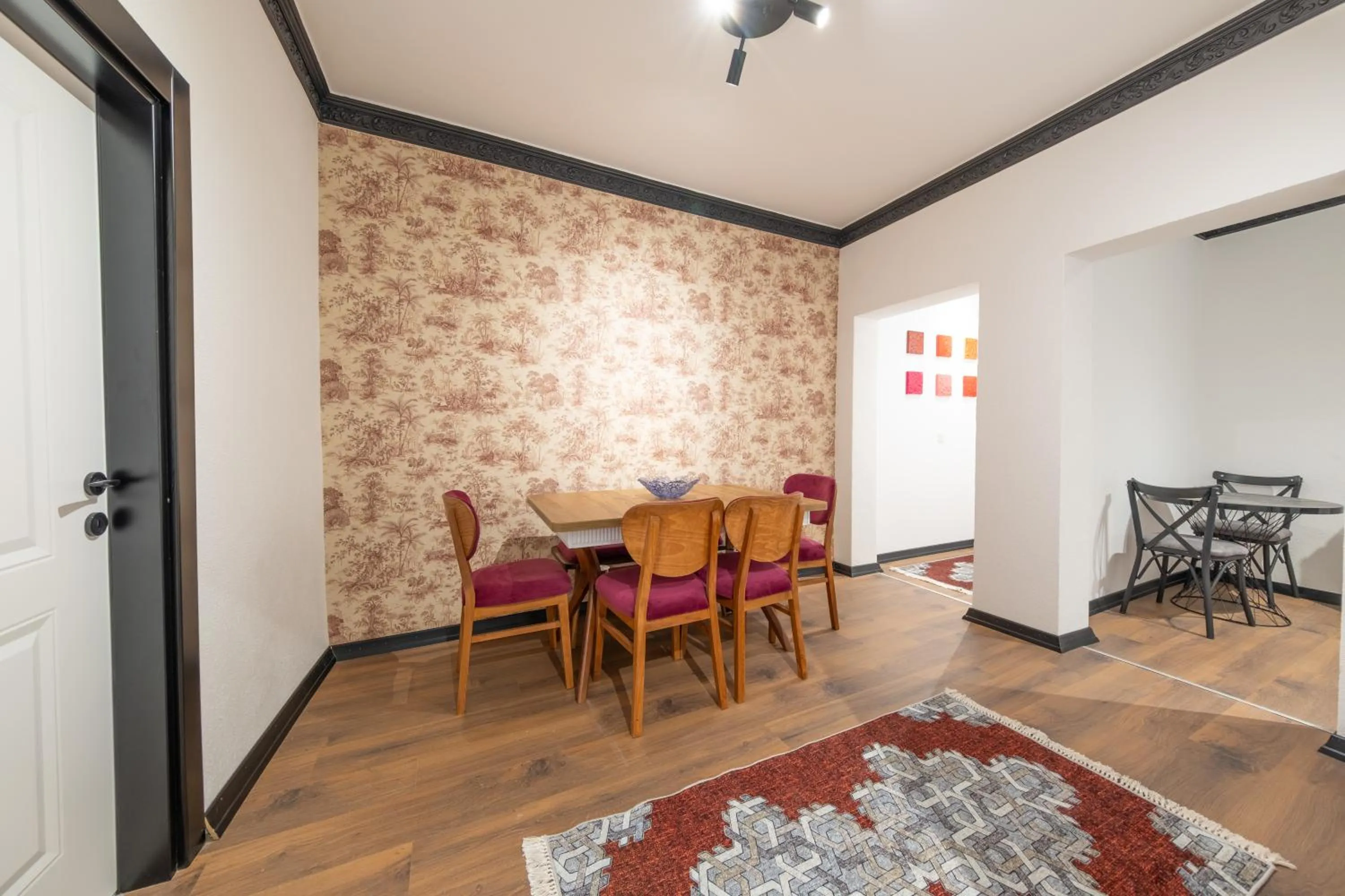 Dining area in Hexa Apartments Sisli