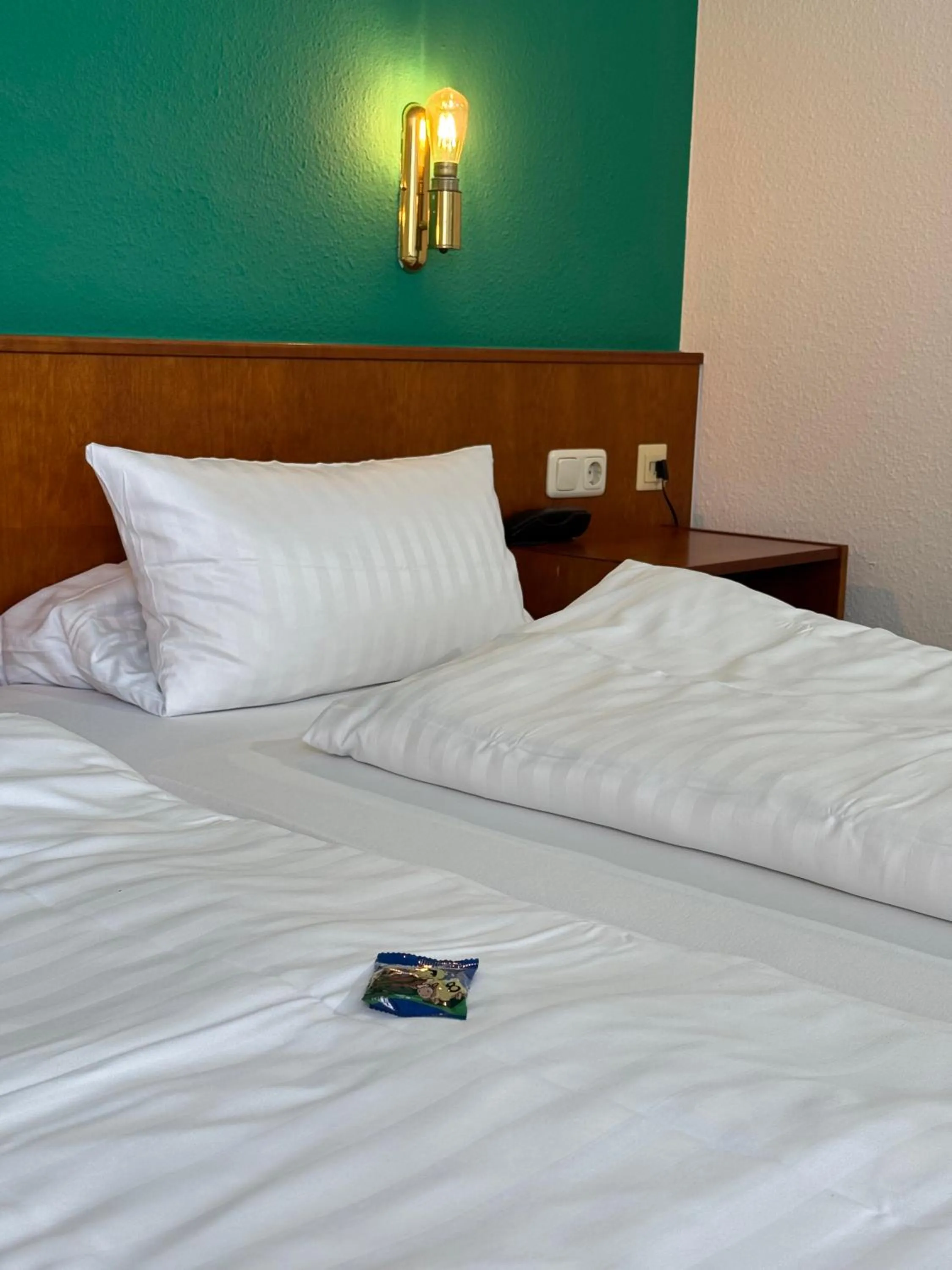 Photo of the whole room, Bed in Hotel am Bergl