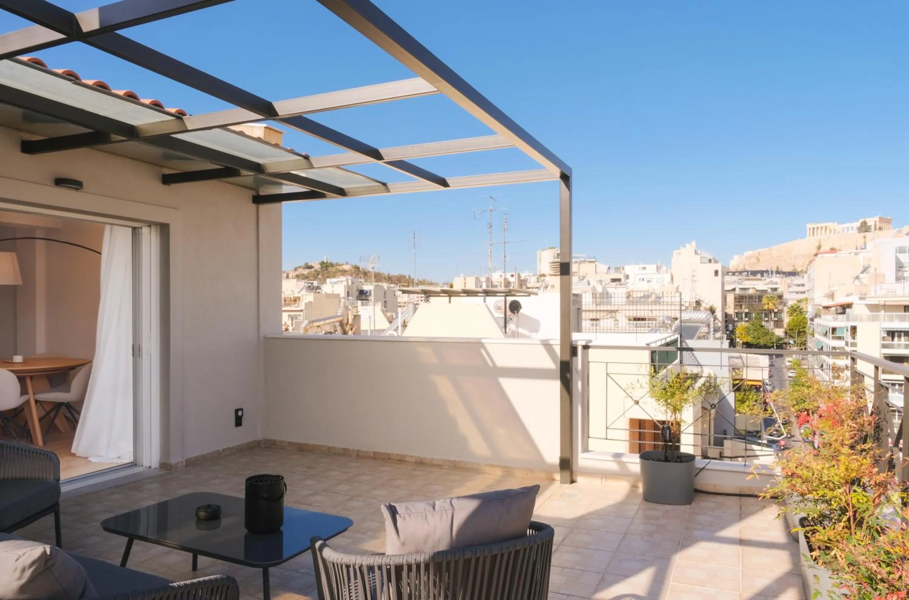 Day in Tyto Alba Habitat