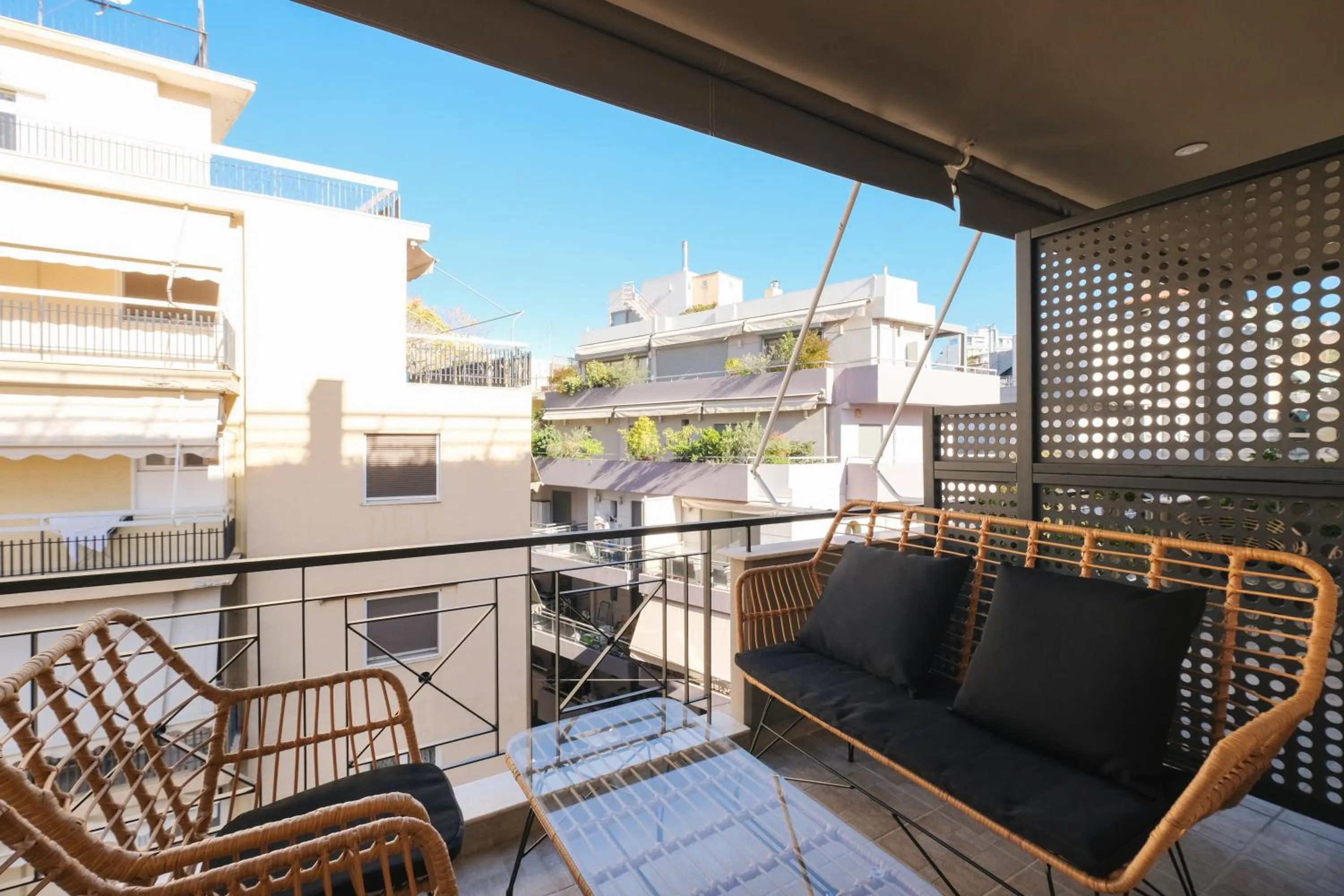 Balcony/Terrace in Tyto Alba Habitat