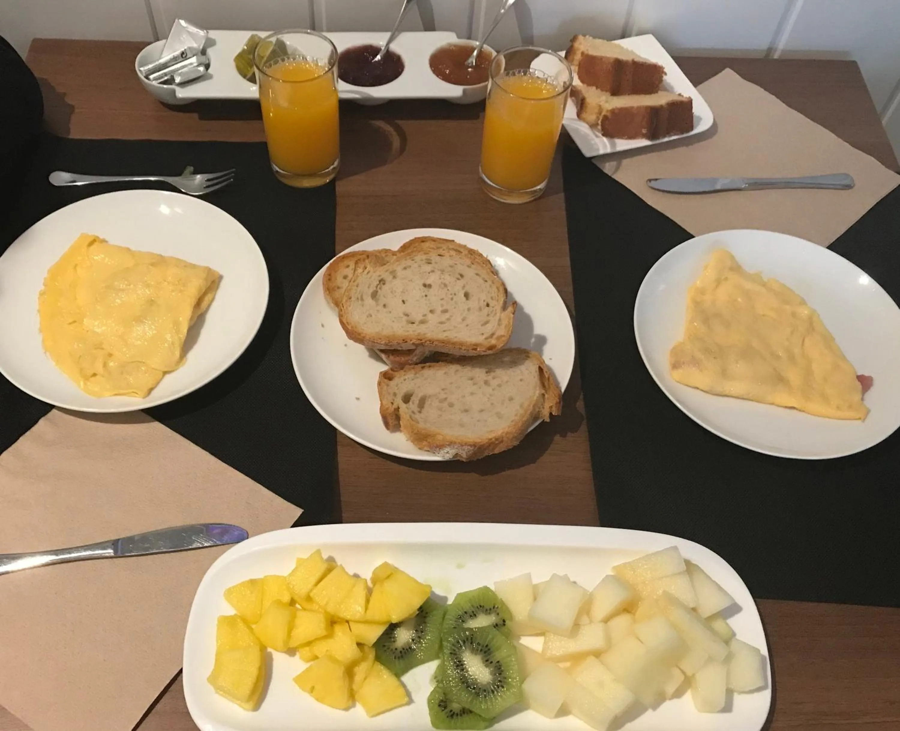 Breakfast in Osabarena Hotela