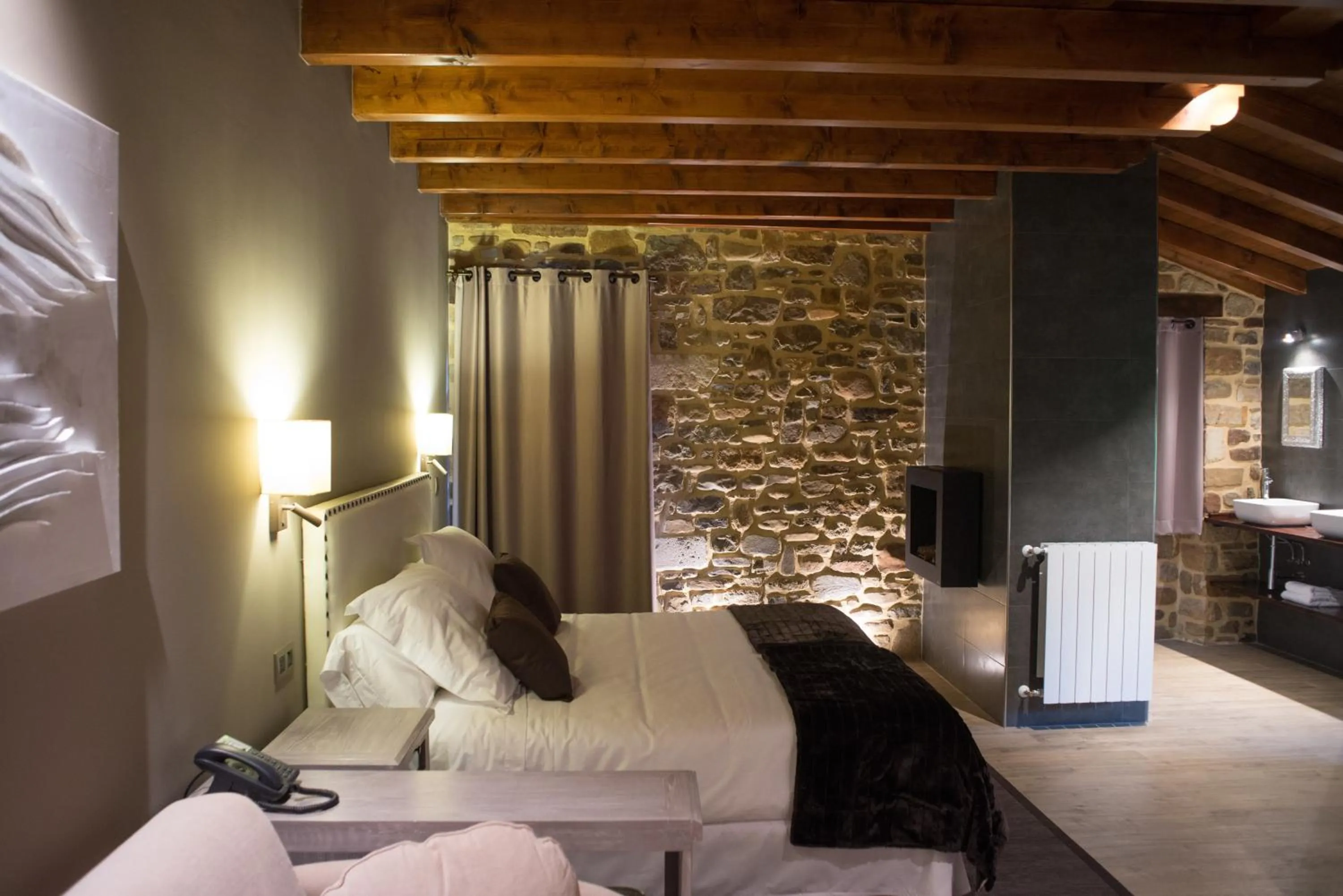 Bed in Osabarena Hotela