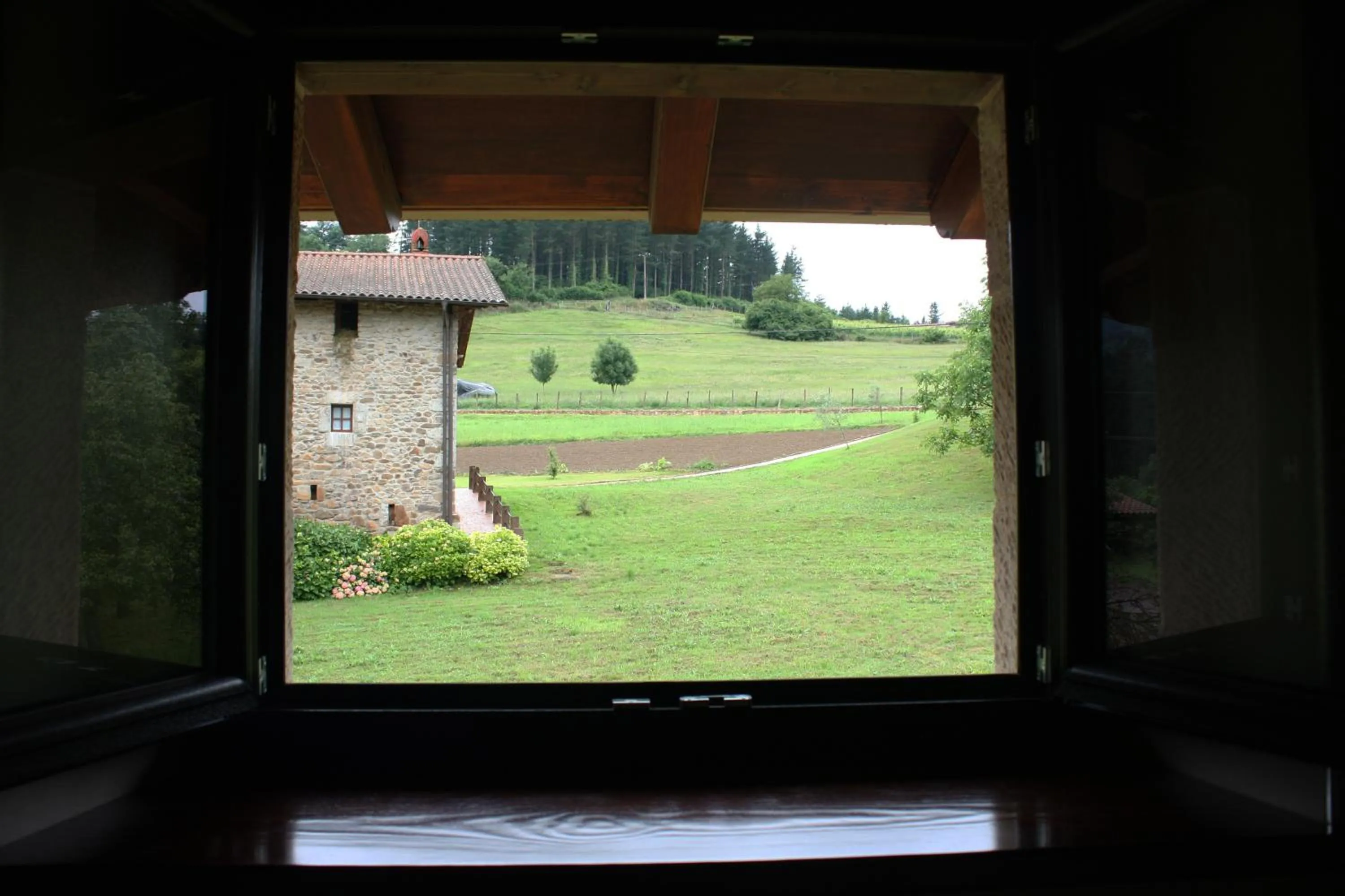Garden view in Osabarena Hotela